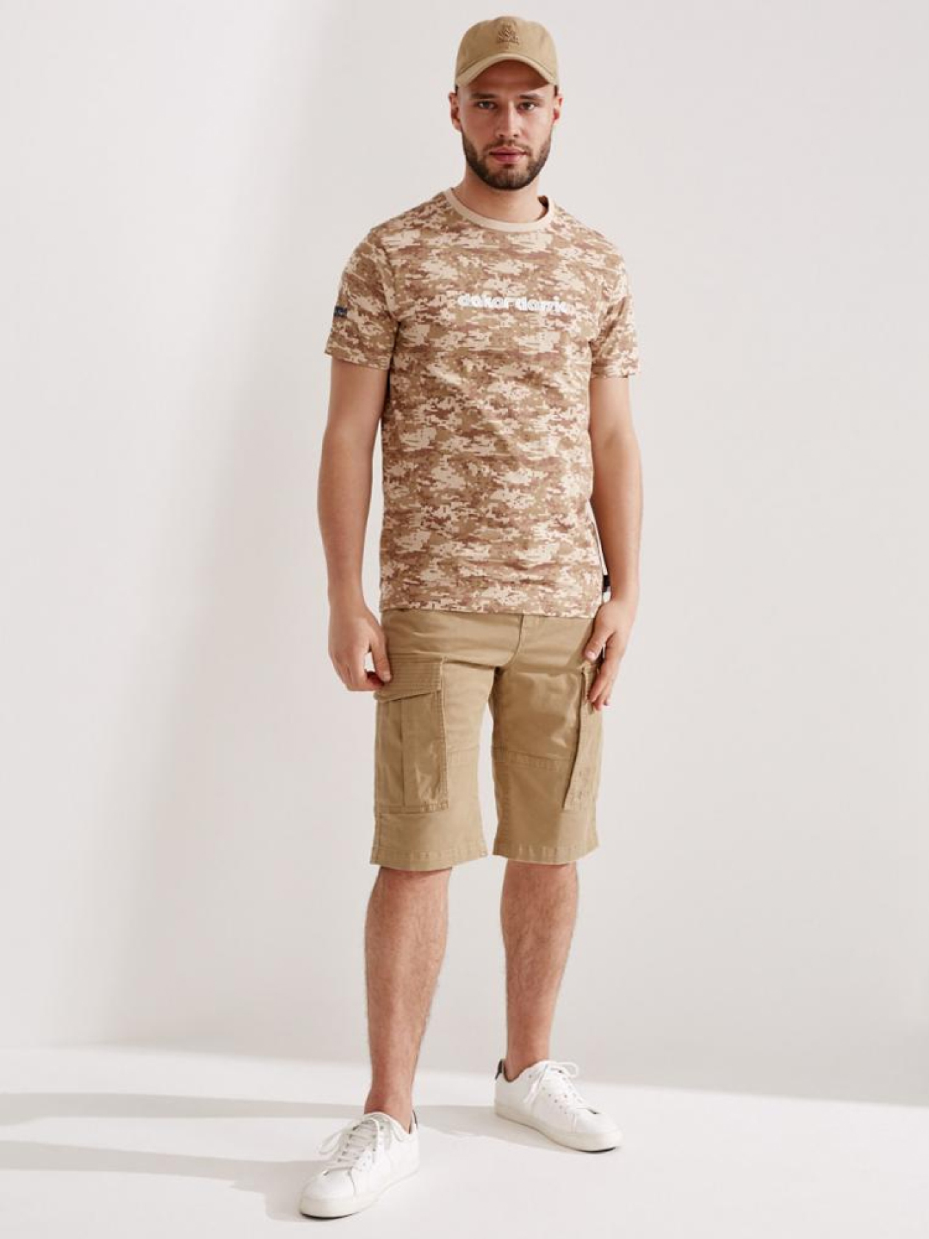 Футболка DIVERSE модель 10036950 Фото