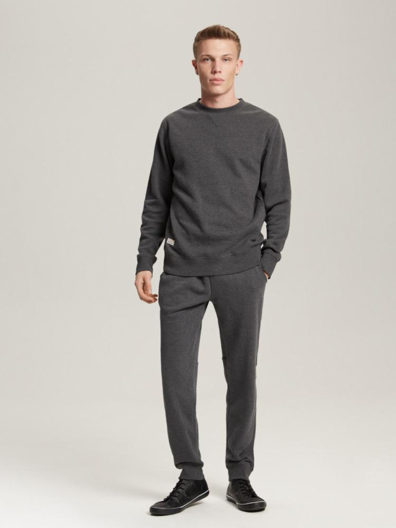 Свитшот DIVERSE модель 10041189 Фото