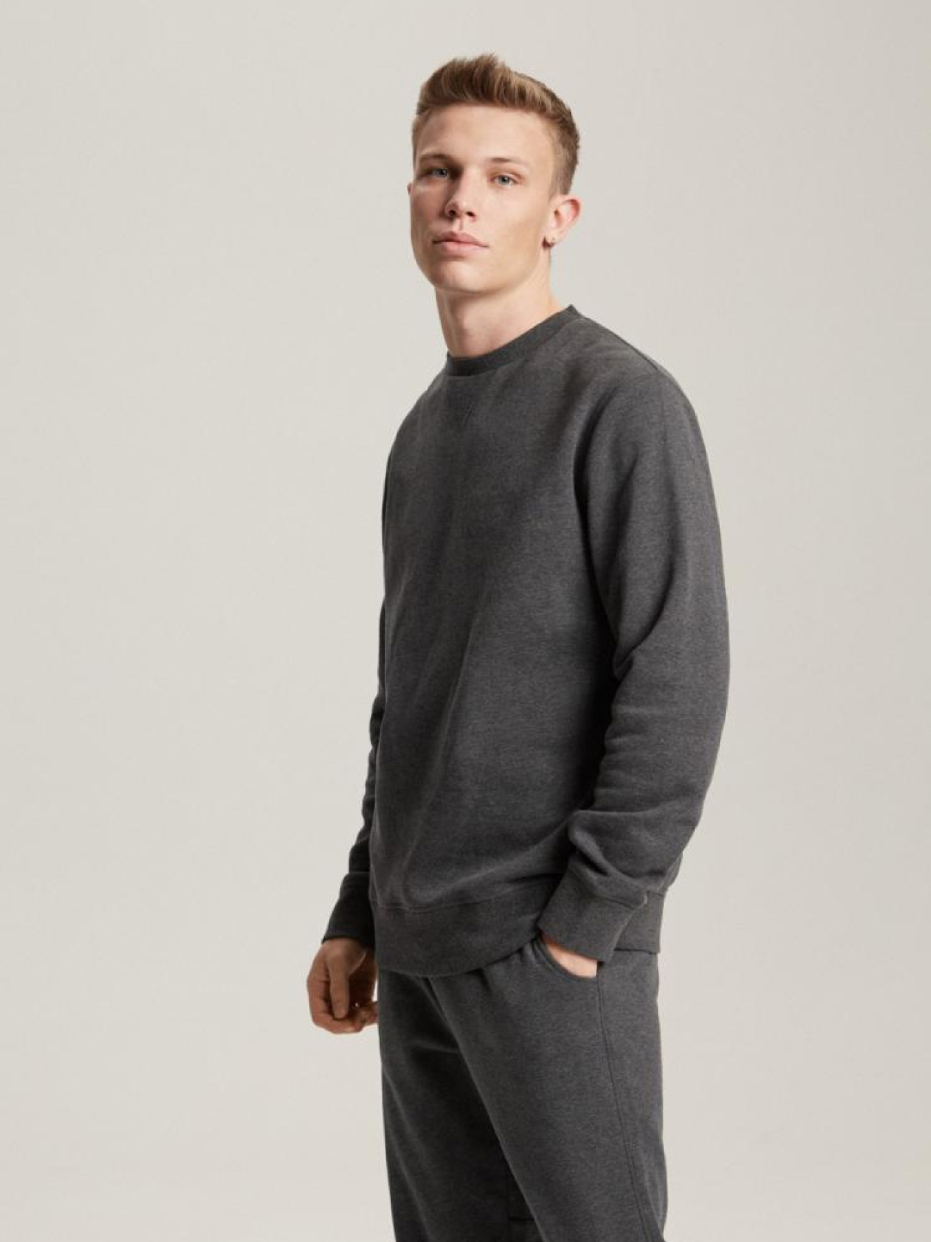 Свитшот DIVERSE модель 10041189 Фото