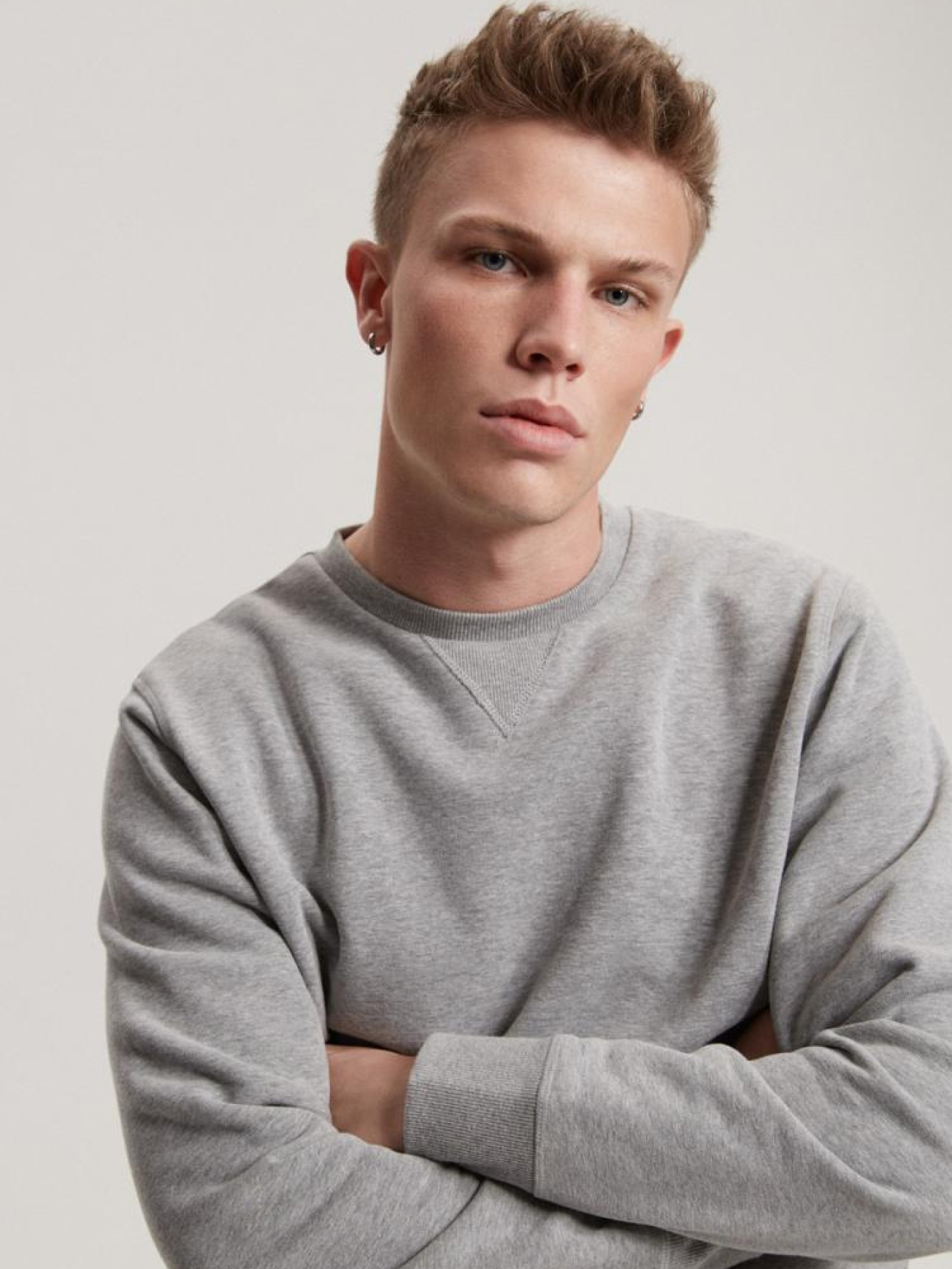 Свитшот DIVERSE модель 10041189 Фото