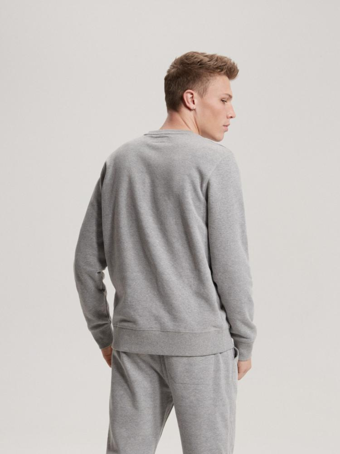 Свитшот DIVERSE модель 10041189 Фото