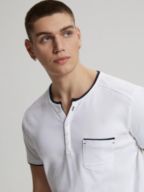 Футболка DIVERSE модель 10041407 Фото