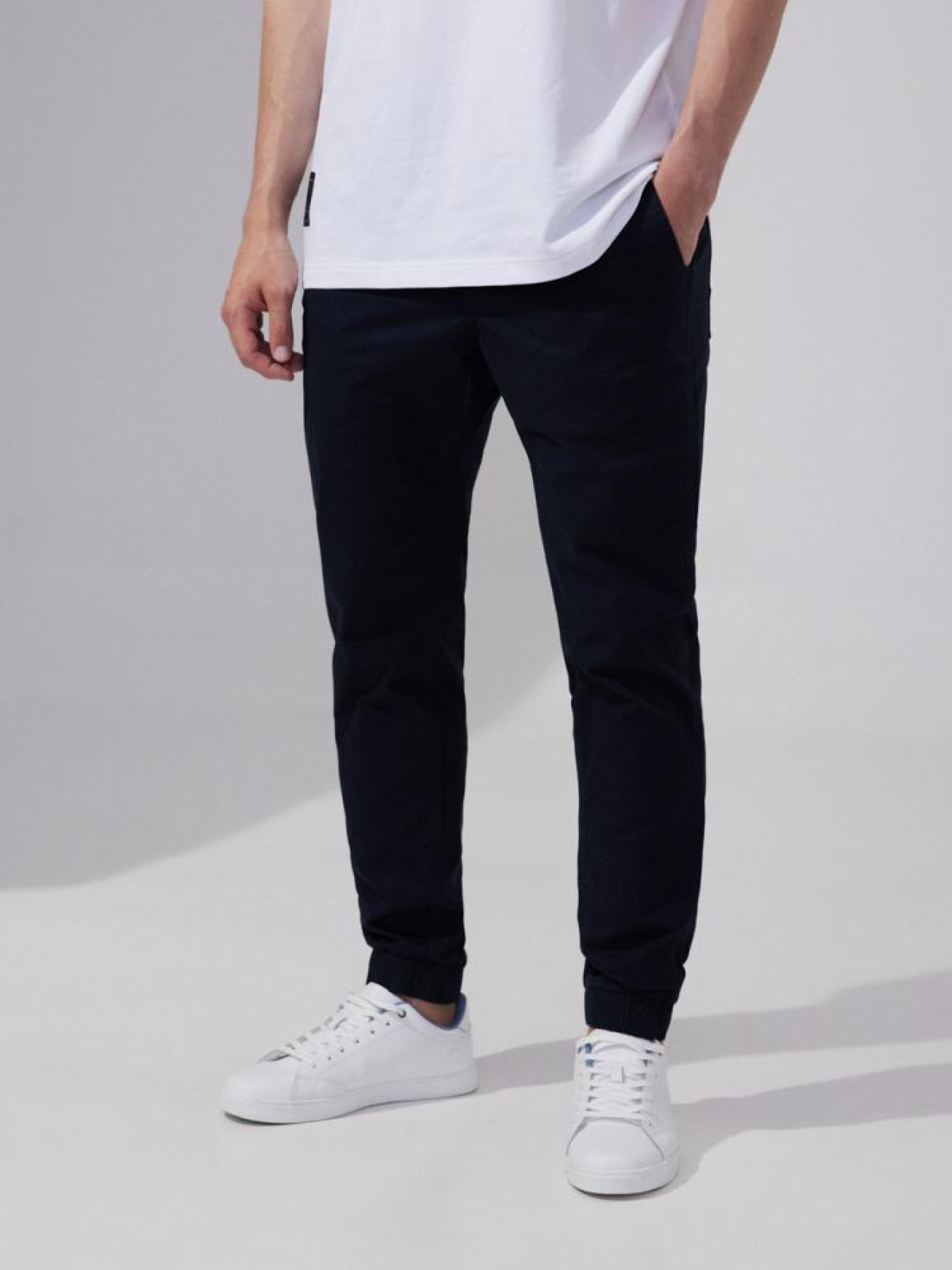 Джоггеры DIVERSE модель 10042623 Джоггеры DIVERSE модель 10042623 Фото