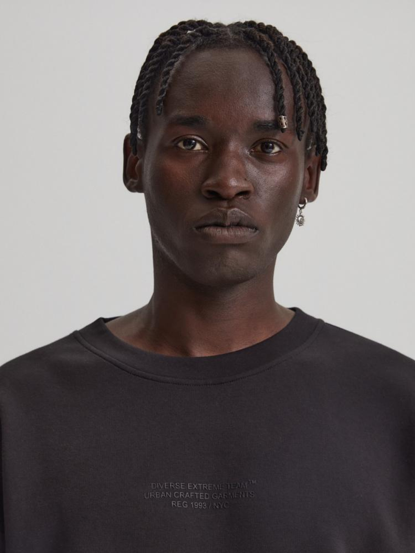 Свитшот DIVERSE модель 10042843 Фото