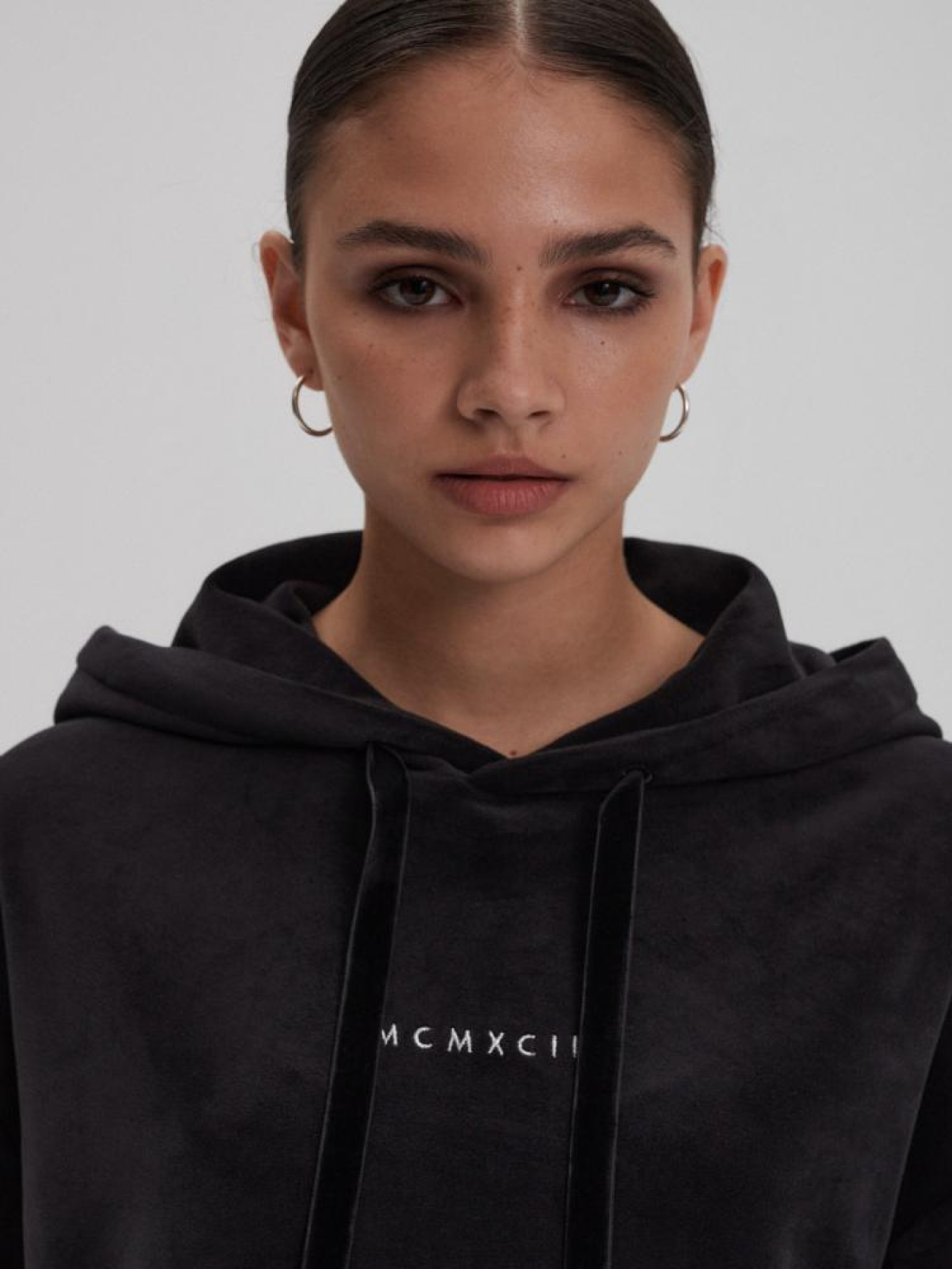 Худи DIVERSE модель 10043354 Фото