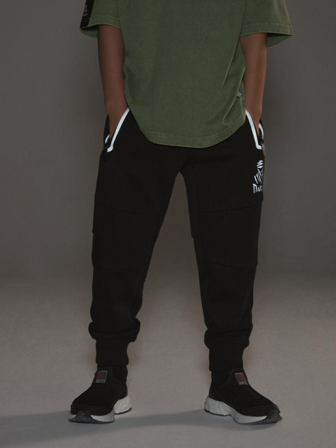 Штани спортивні DIVERSE модель 10043471 Фото