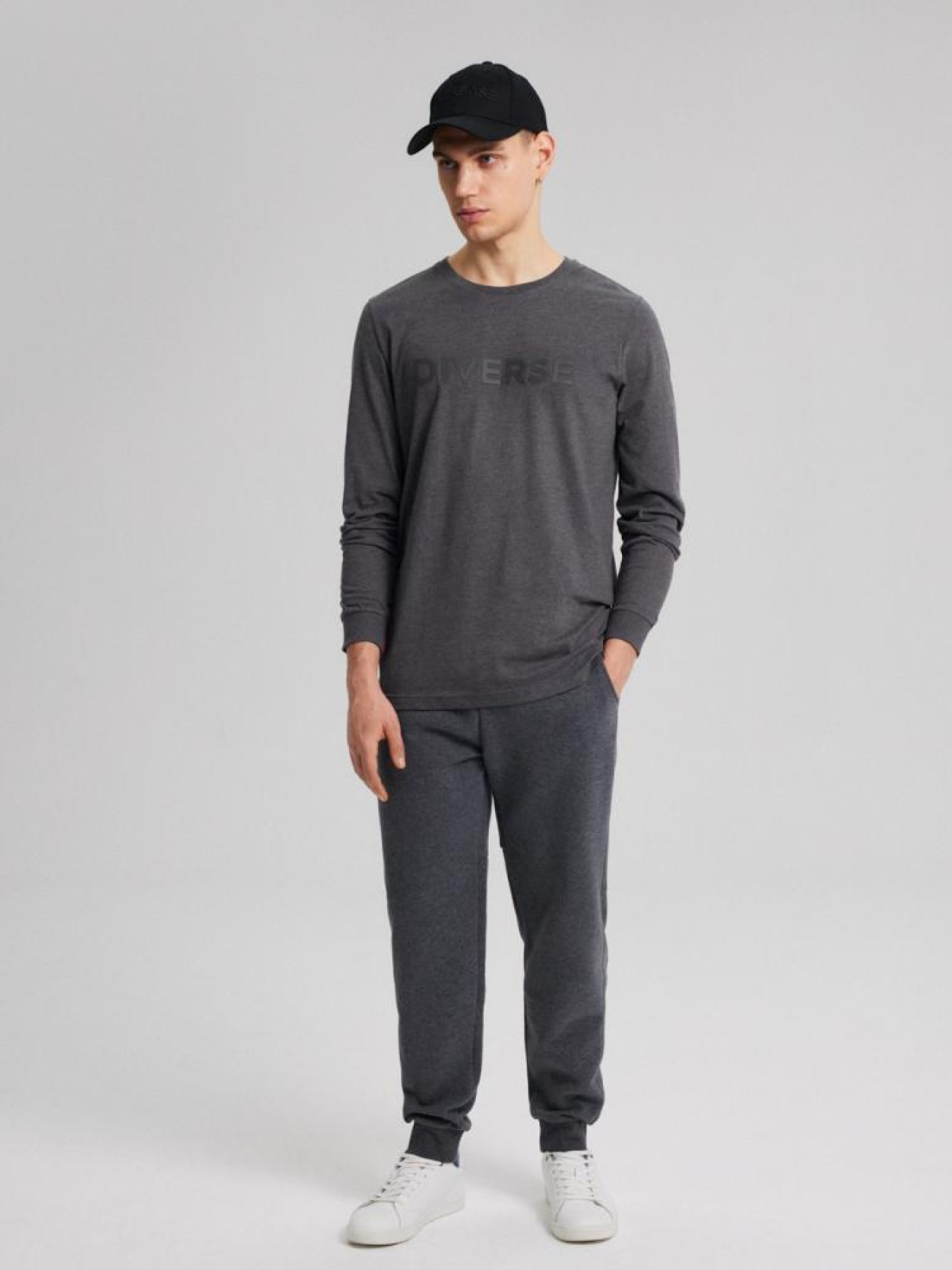 Лонгслив DIVERSE модель 10043602 Фото