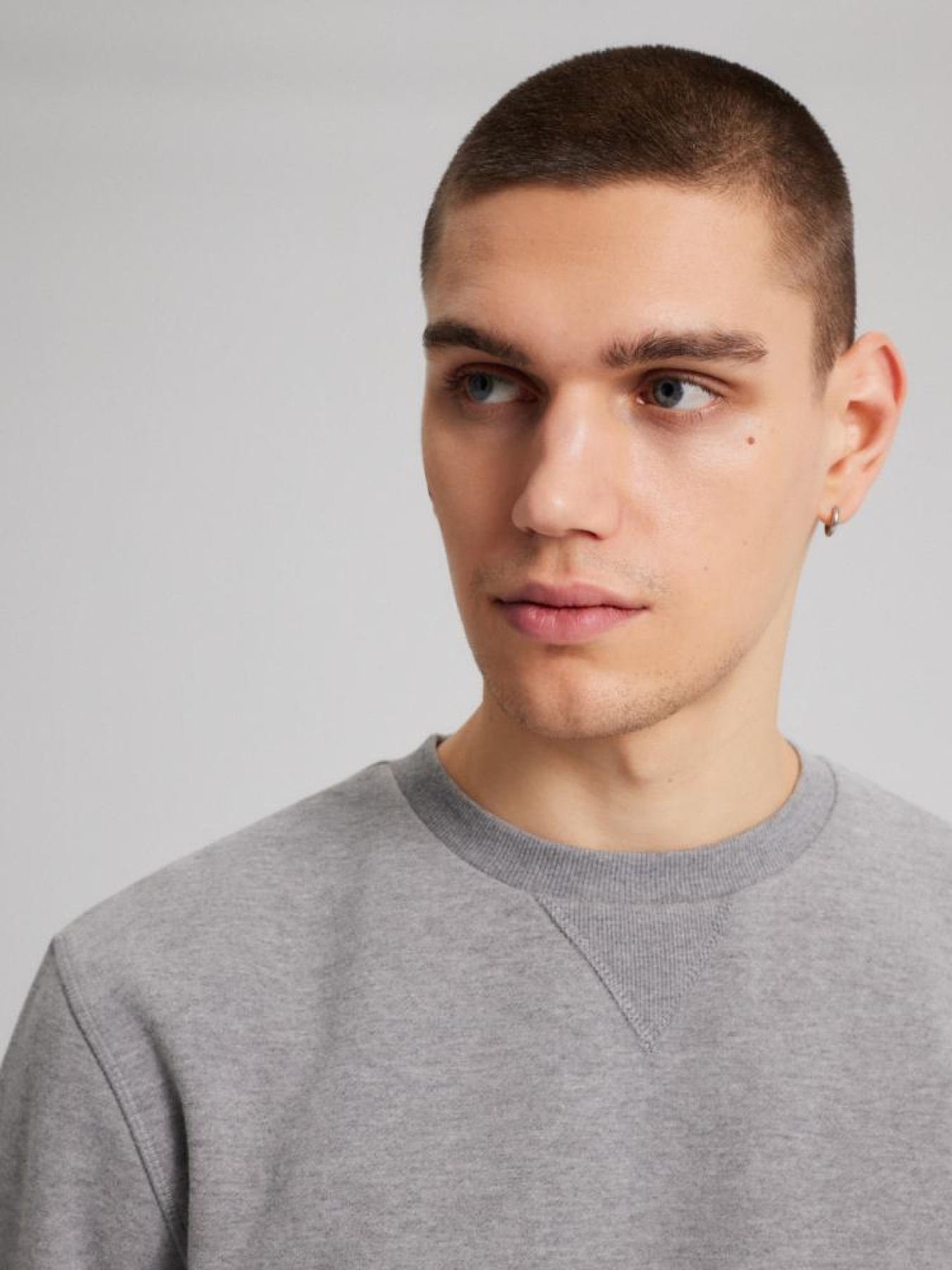 Свитшот DIVERSE модель 10043612 Свитшот DIVERSE модель 10043612 Фото