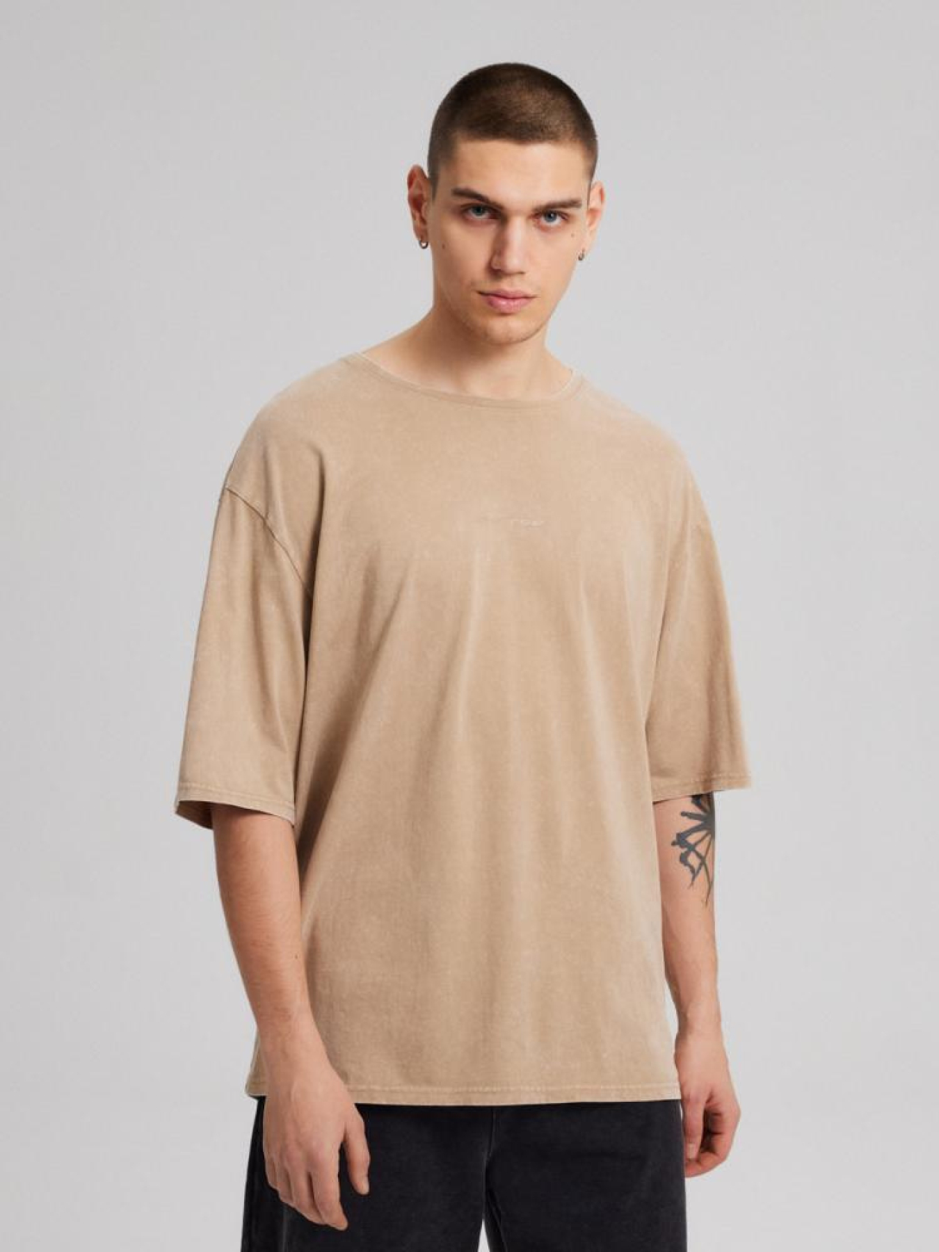 Футболка DIVERSE модель 10043637 Фото