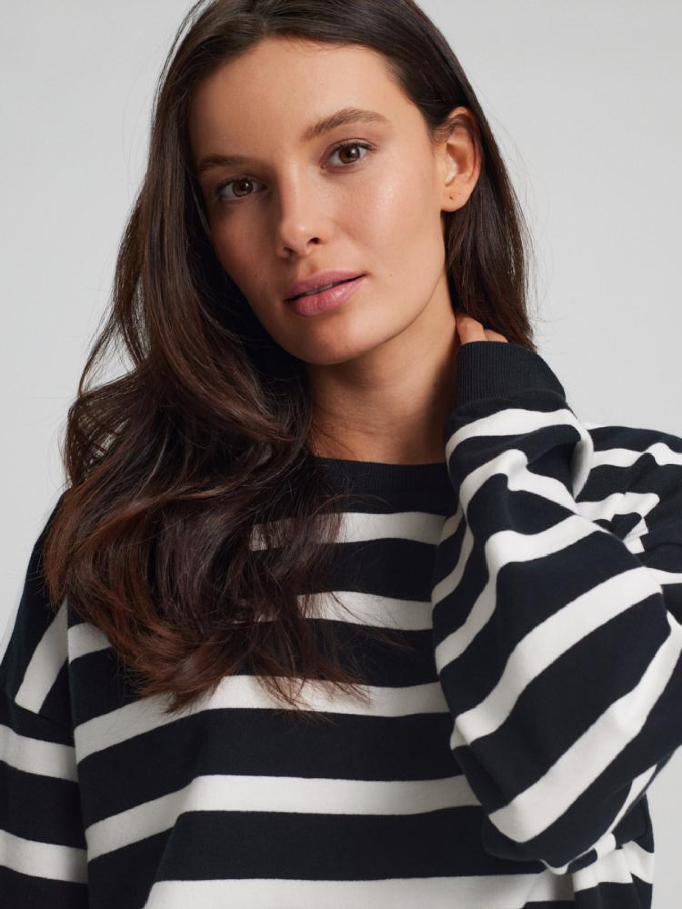 Свитшот DIVERSE модель 10044059 Фото