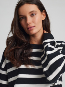 Свитшот DIVERSE модель 10044059 Фото