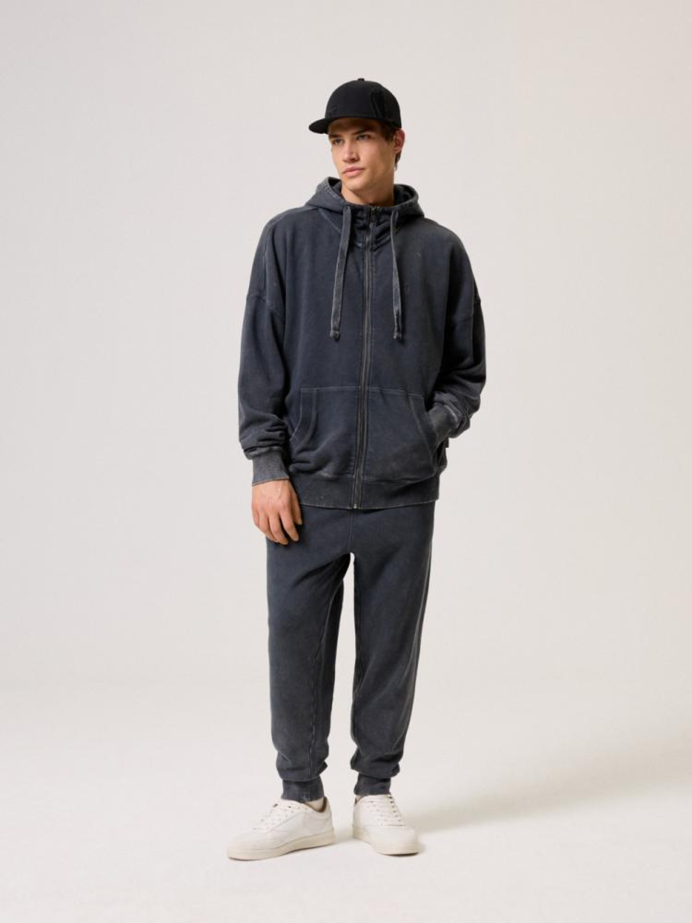 Спортивна кофта DIVERSE модель 10044308 Фото