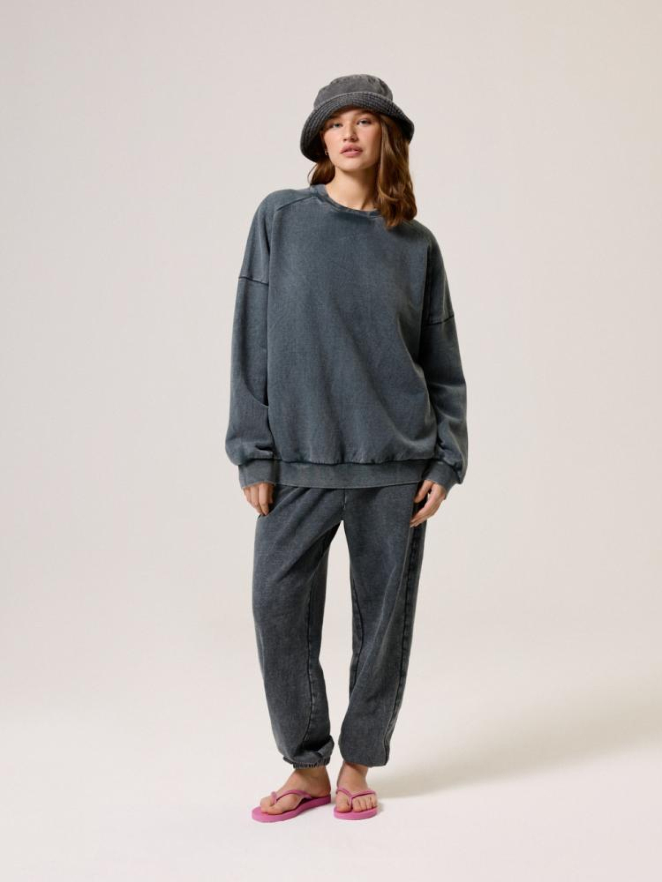 Свитшот DIVERSE модель 10044316 Фото