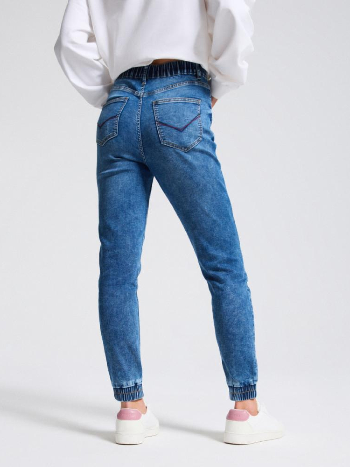 Завужені джинси DIVERSE модель 10045059 Фото