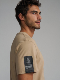 Футболка DIVERSE модель 10045690 Фото