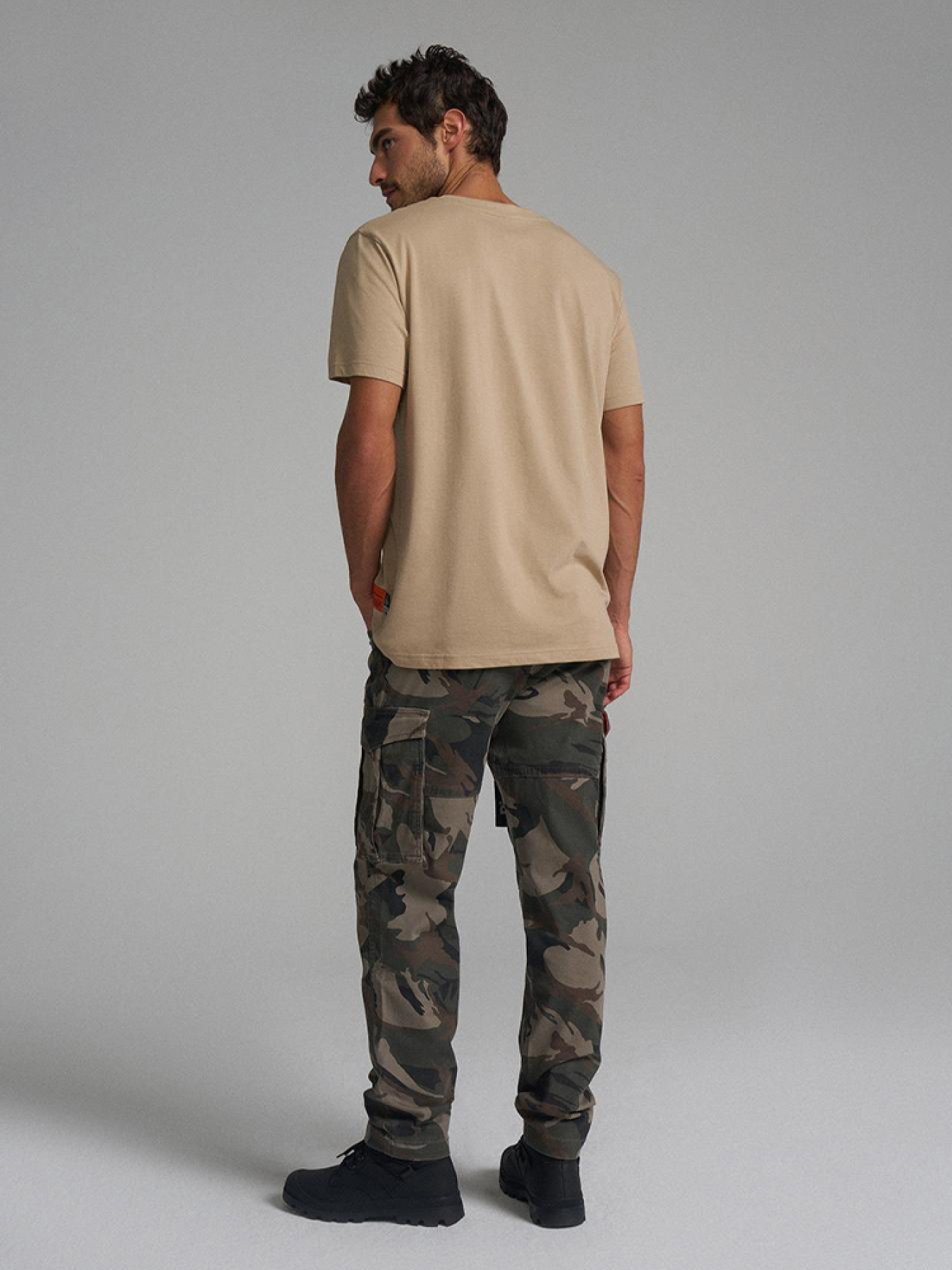 Футболка DIVERSE модель 10045690 Фото