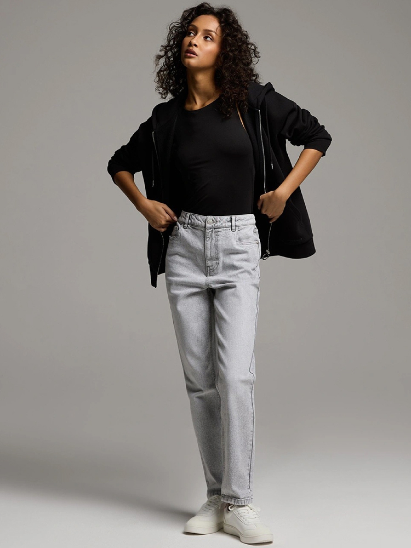 Бойфренды DIVERSE модель 10046097 Фото