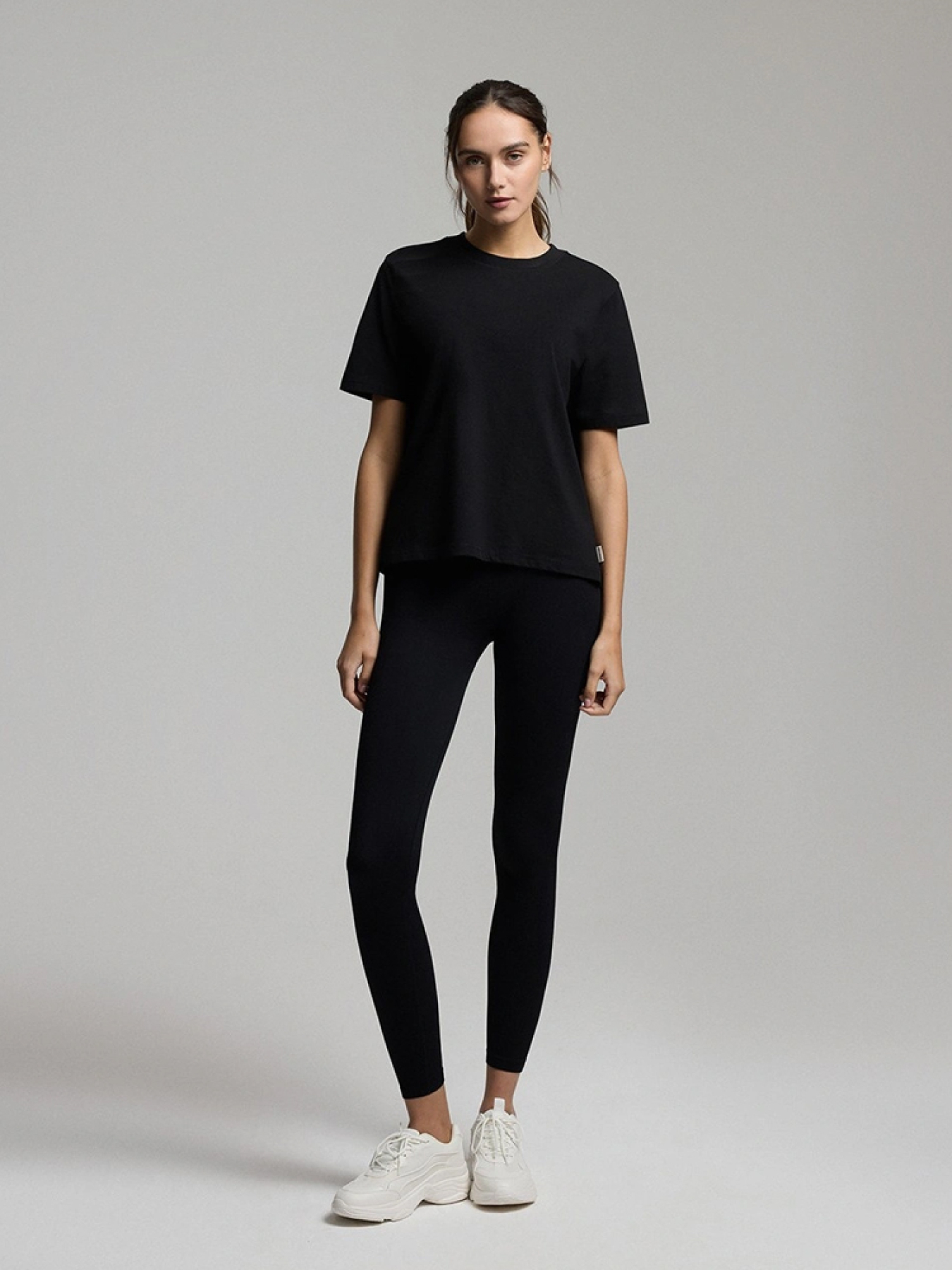 Футболка DIVERSE модель 10046195 Фото