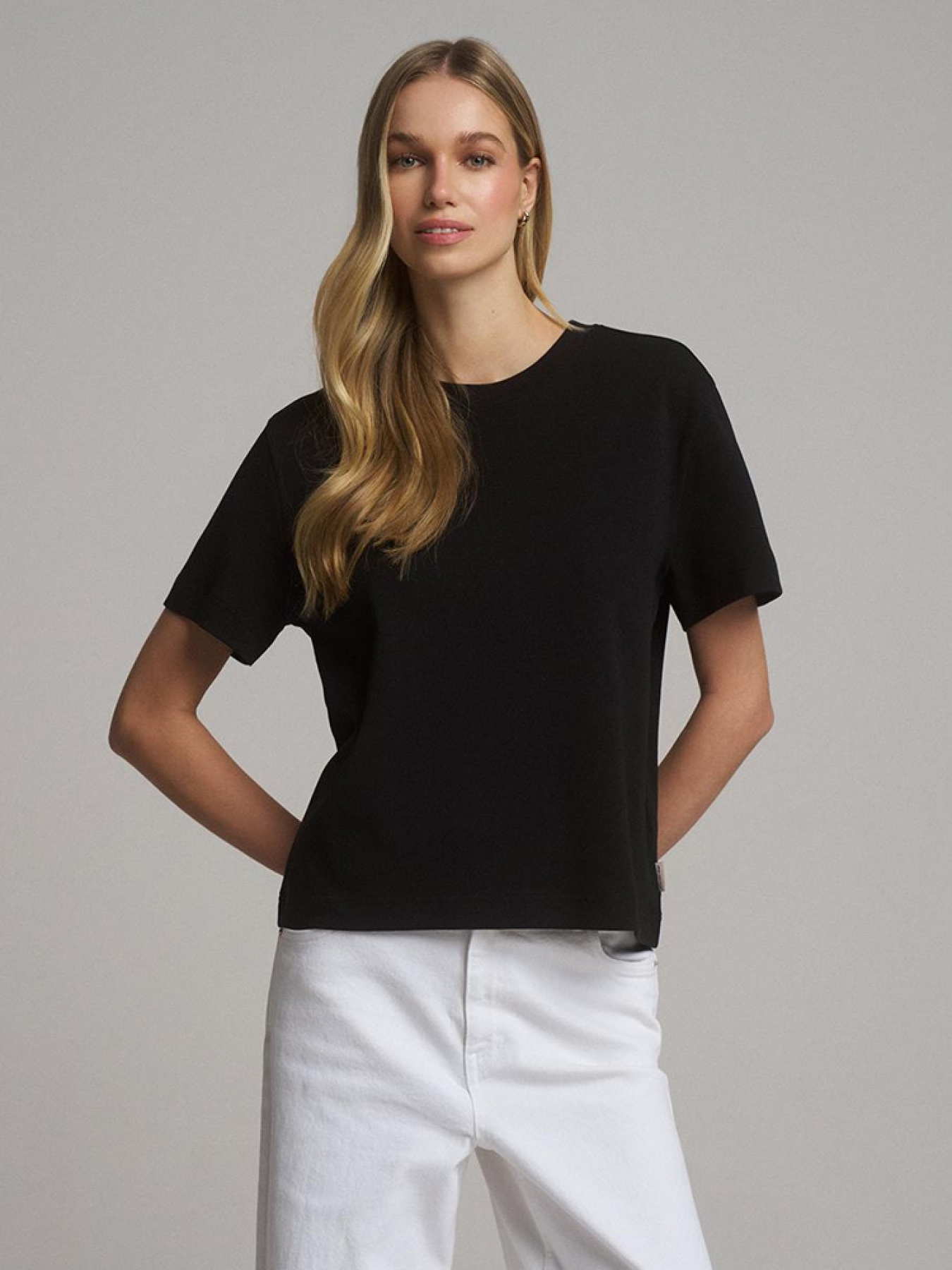 Футболка DIVERSE модель 10046197 Фото