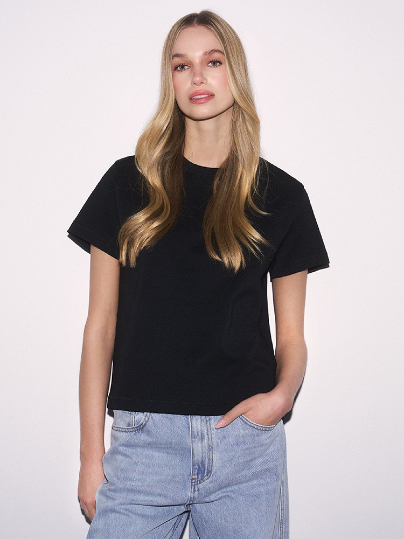 Футболка DIVERSE модель 10046201 Фото