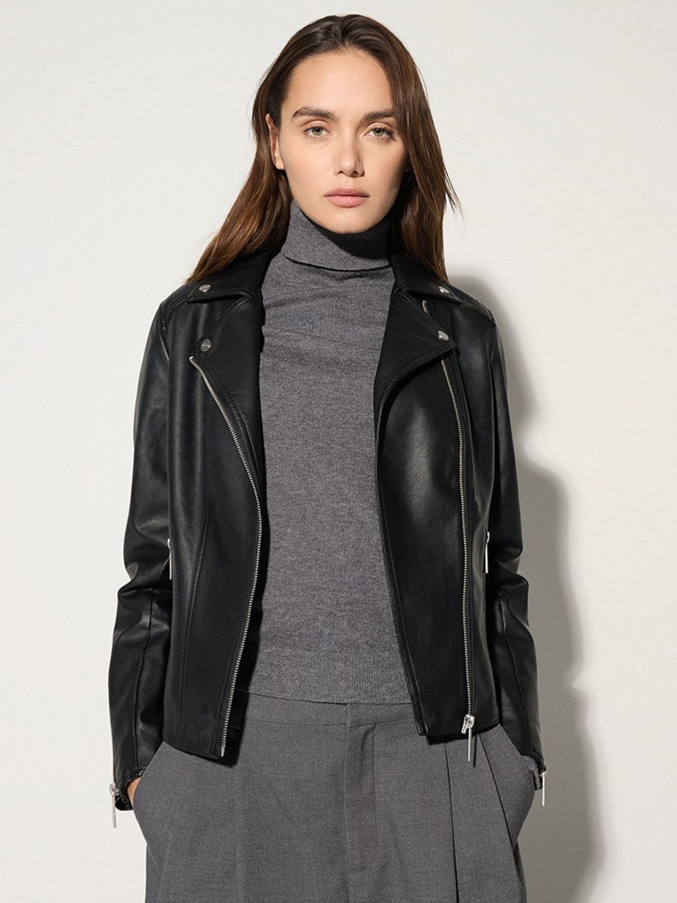 Демісезонна куртка DIVERSE модель 10046222 Фото