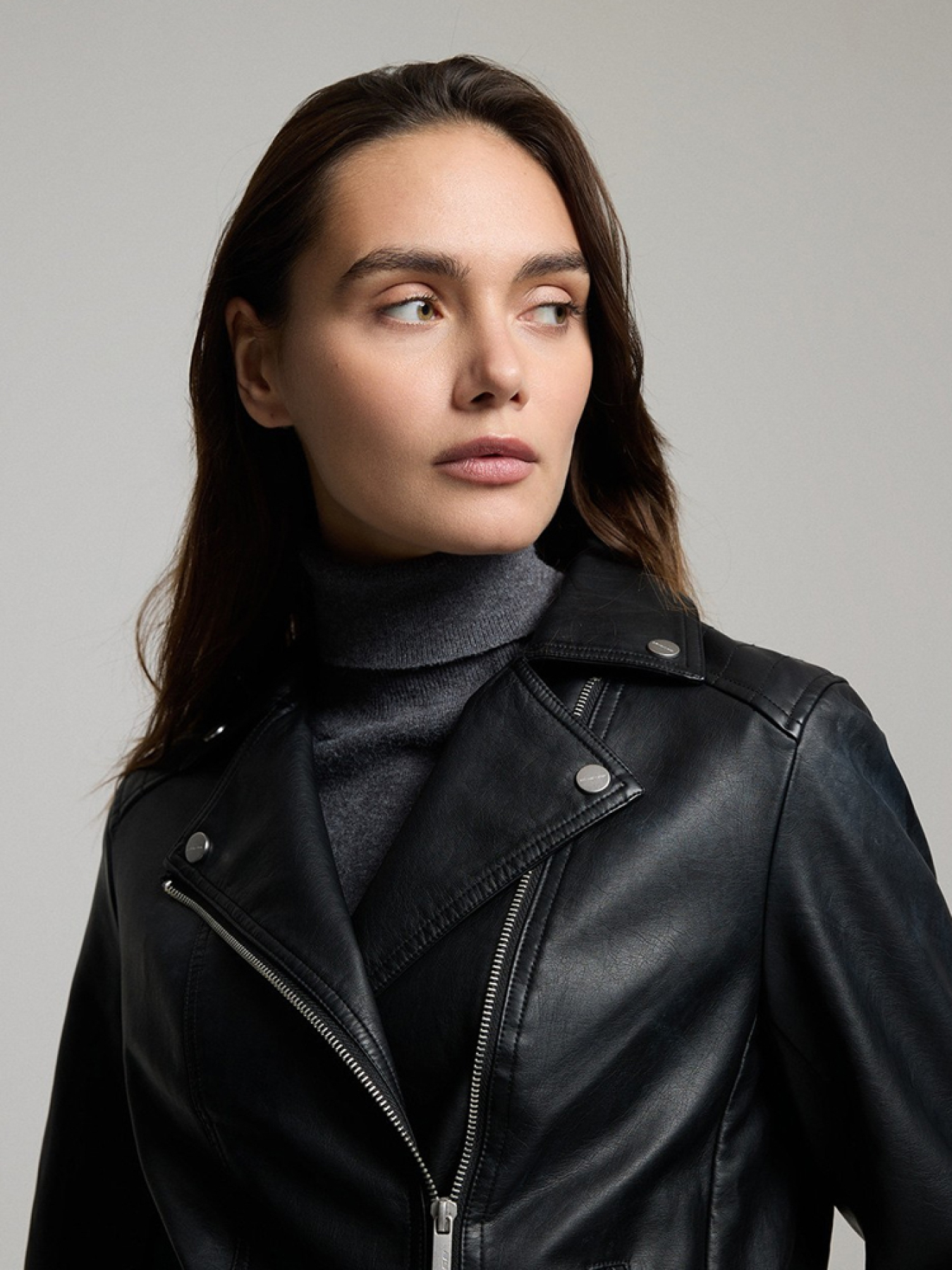 Демисезонная куртка DIVERSE модель 10046222 Фото