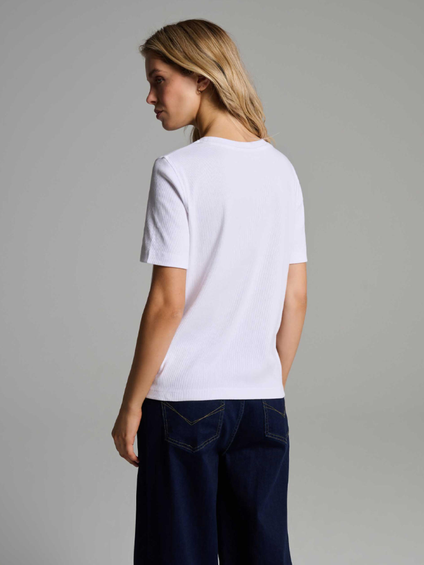 Футболка DIVERSE модель 10046496 Фото