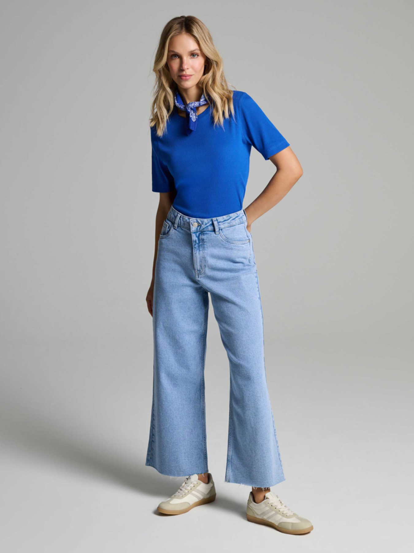 Футболка DIVERSE модель 10046496 Фото