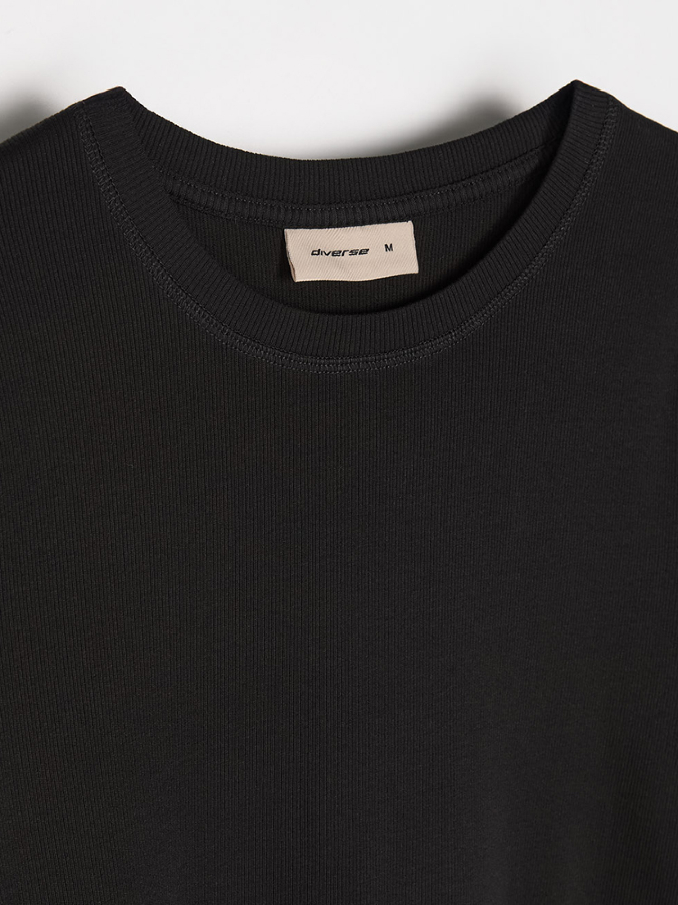 Футболка DIVERSE модель 10046496 Фото