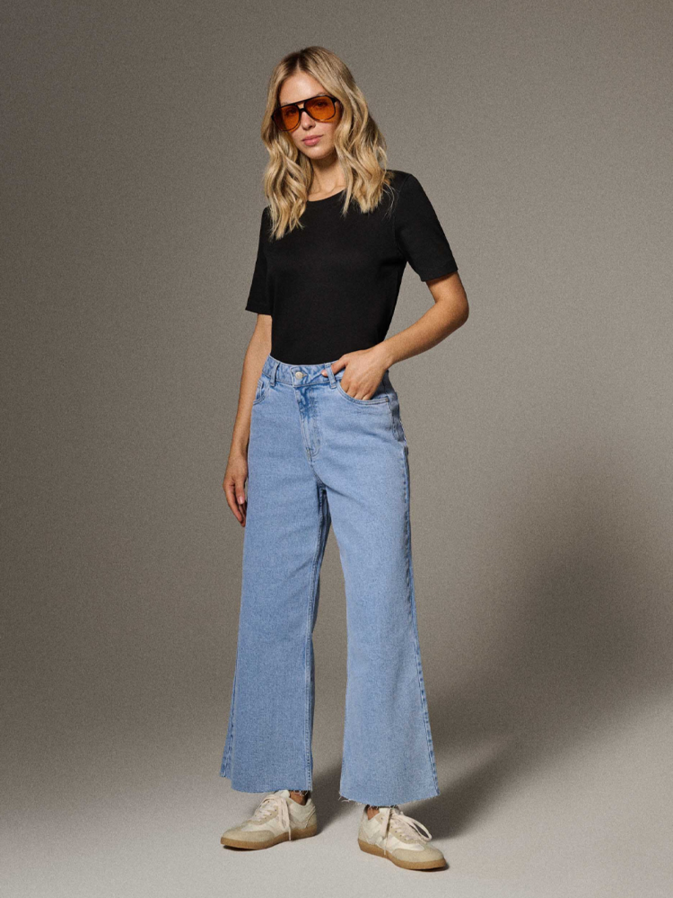 Футболка DIVERSE модель 10046496 Фото