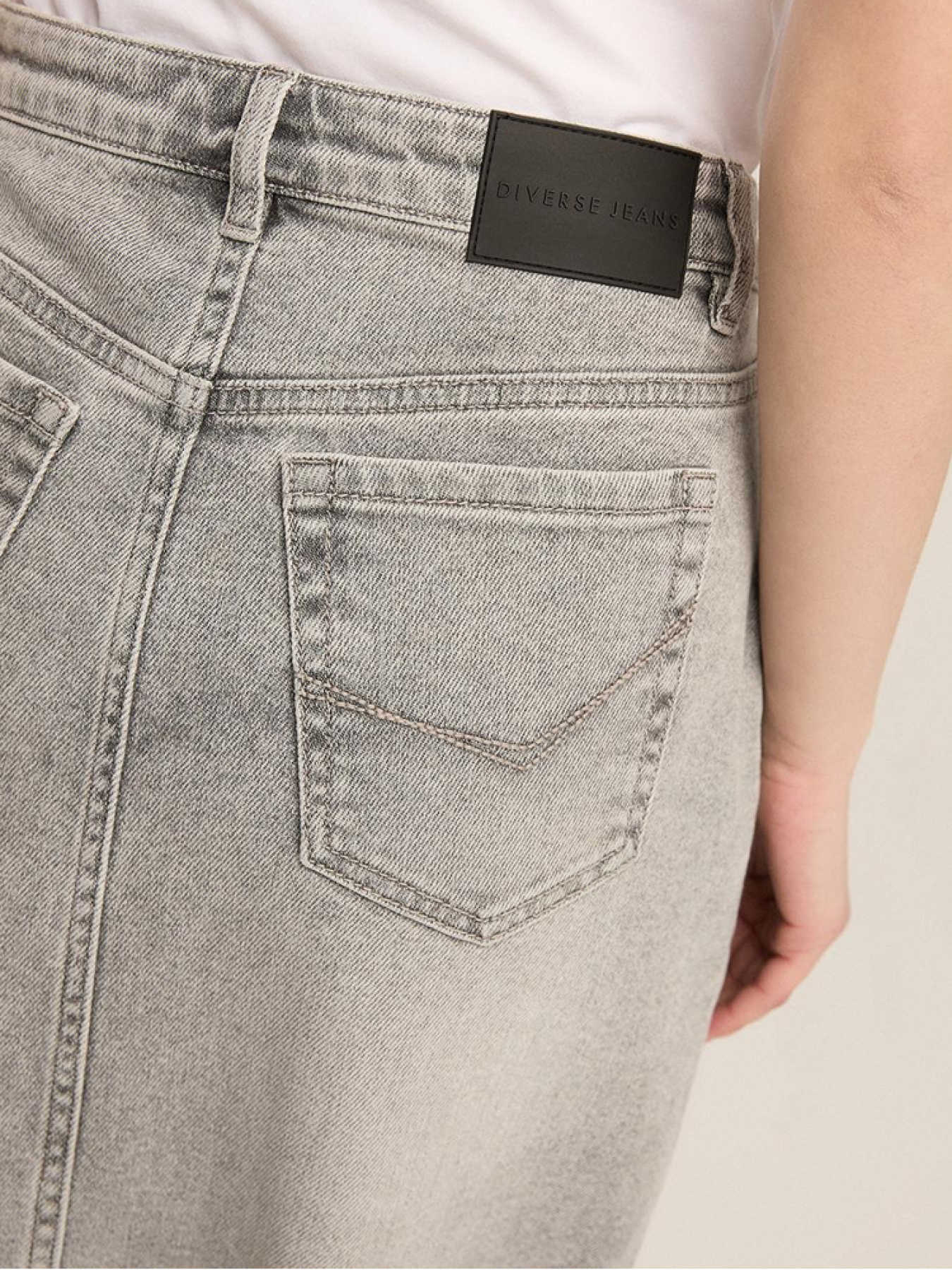 Джинсова спідниця DIVERSE модель 10046612 Джинсова спідниця DIVERSE модель 10046612 Фото