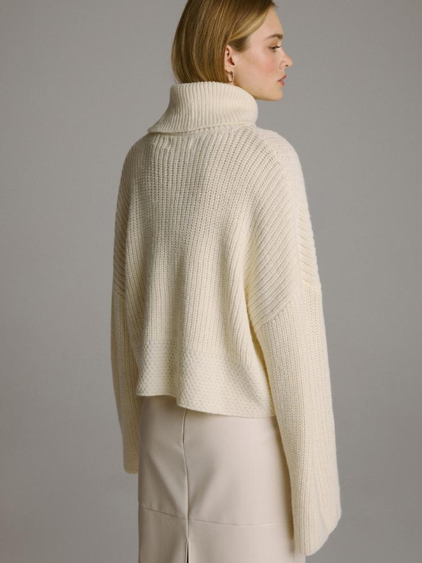 Свитер DIVERSE модель 10045507 Фото