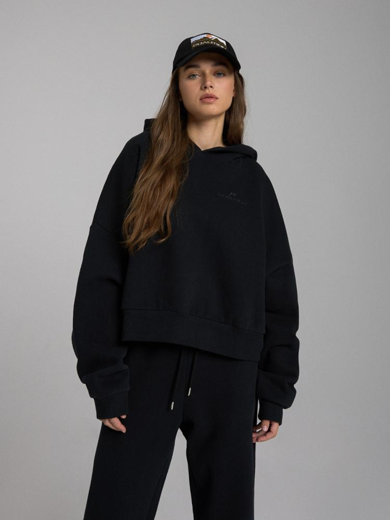 Худи DIVERSE модель 10045840 Худи DIVERSE модель 10045840 Фото