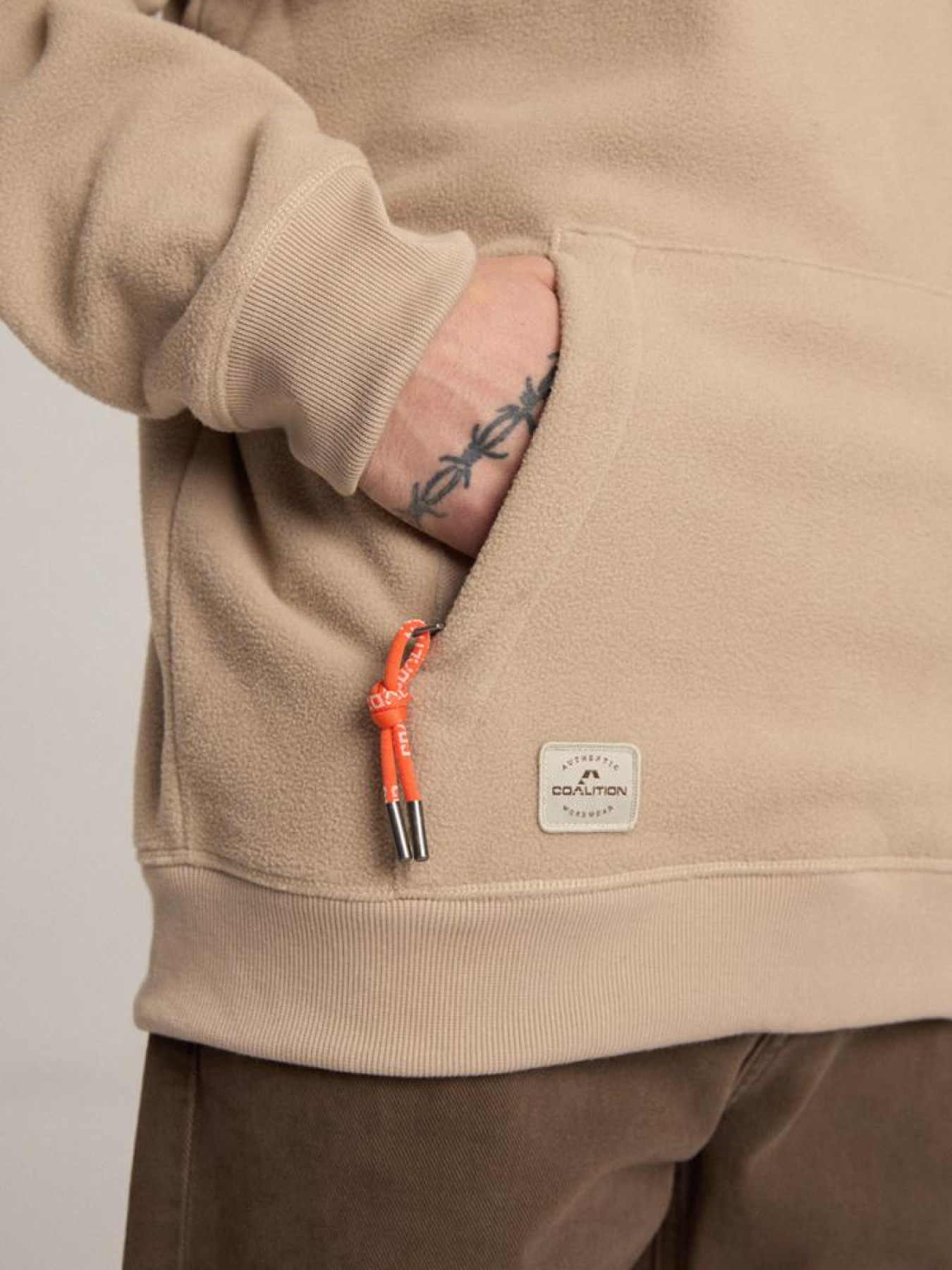 Худи DIVERSE модель 10045874 Фото