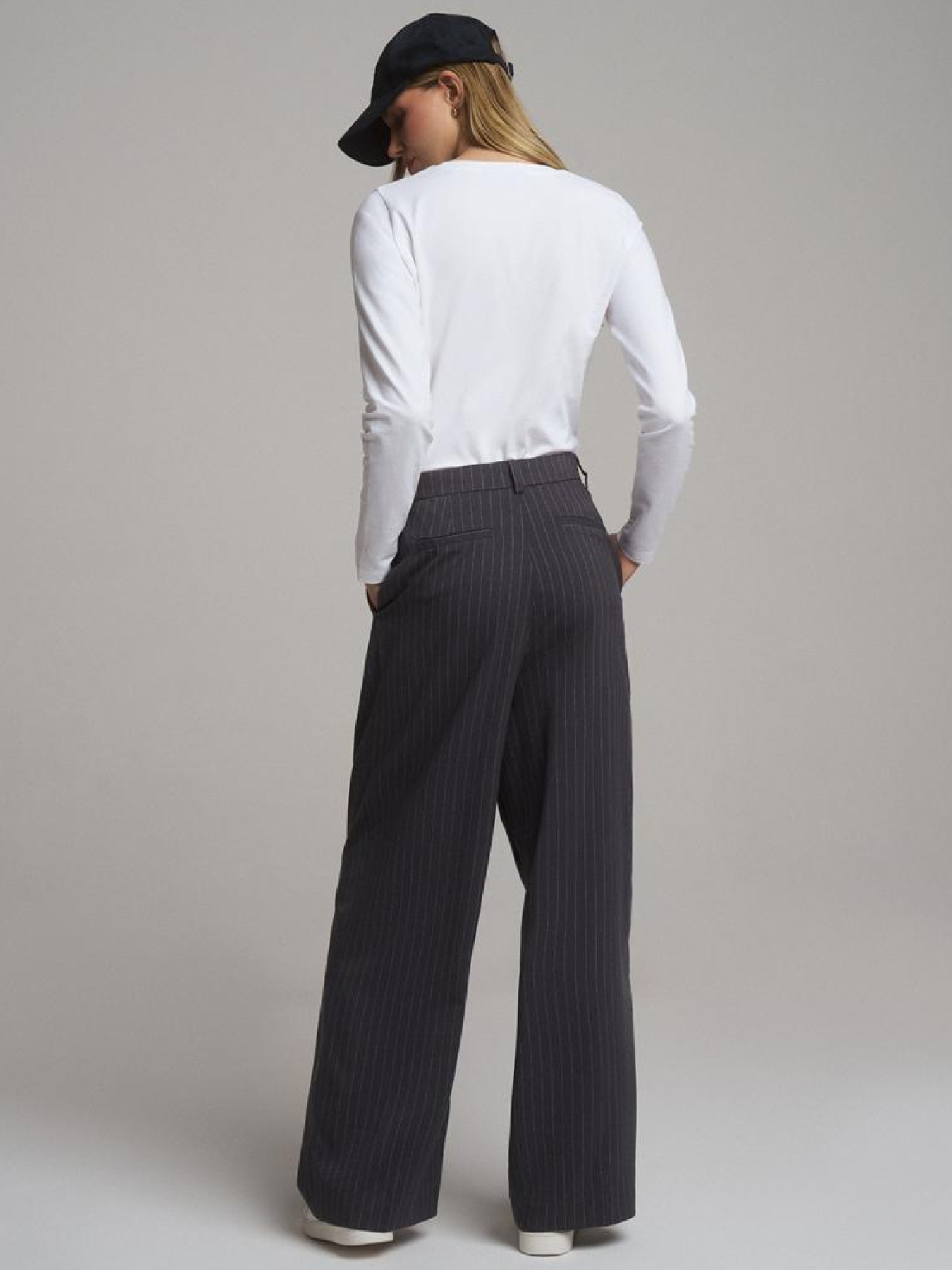 Лонгслив DIVERSE модель 10046068 Фото