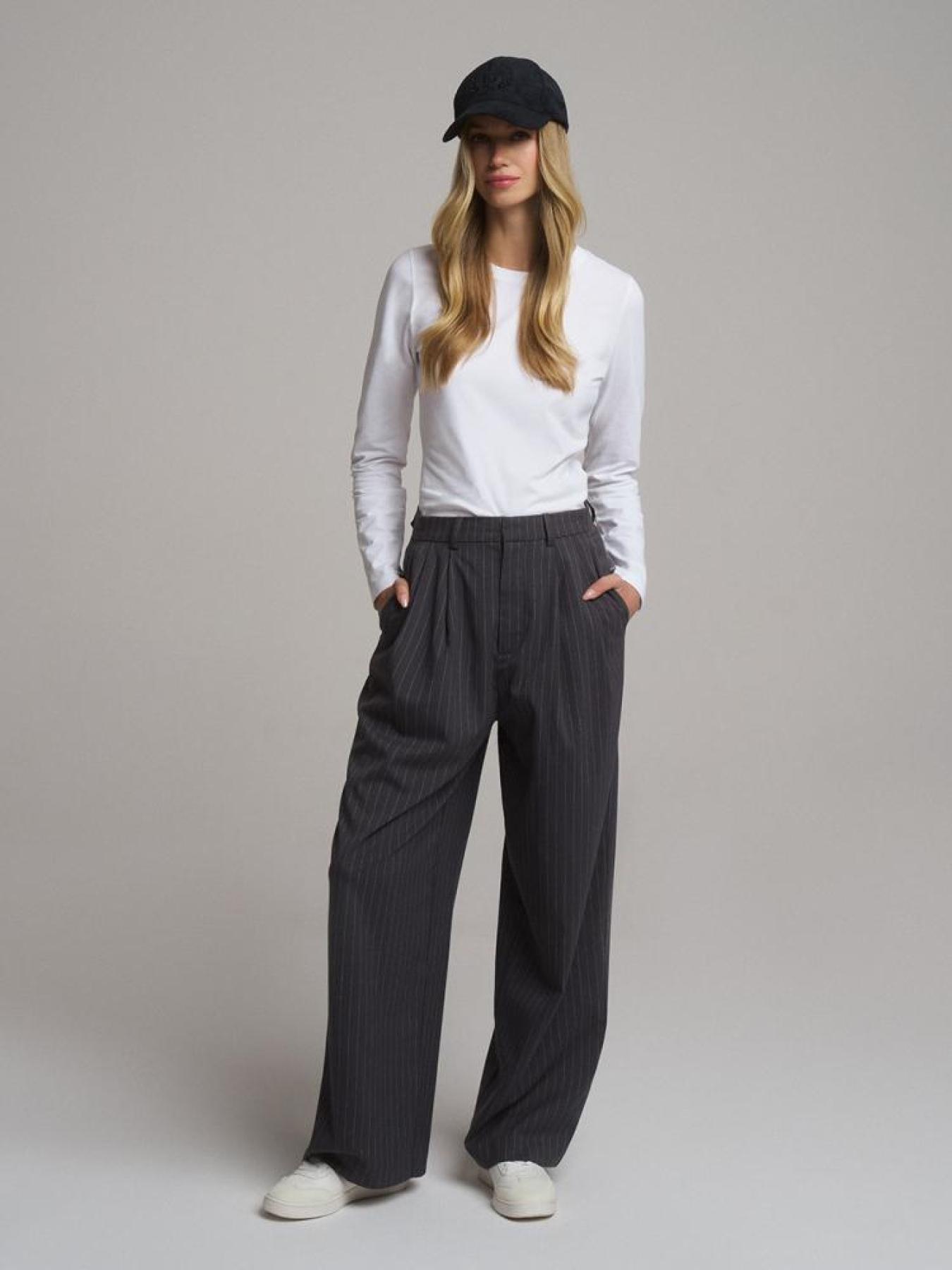 Лонгслив DIVERSE модель 10046068 Фото