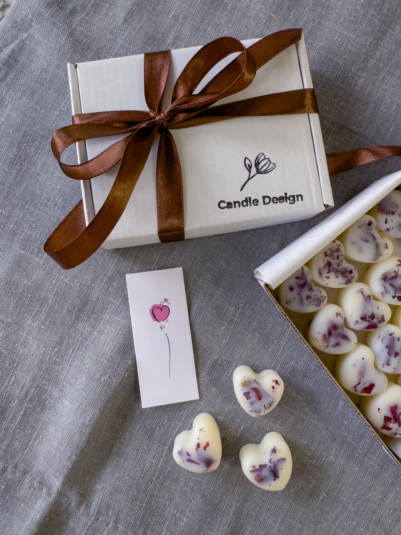 Набор ароматических саше "Сердечки" - Черная малина-ваниль, из натурального оливкового воска. 16 шт. Candle Design модель 160.2009 Фото