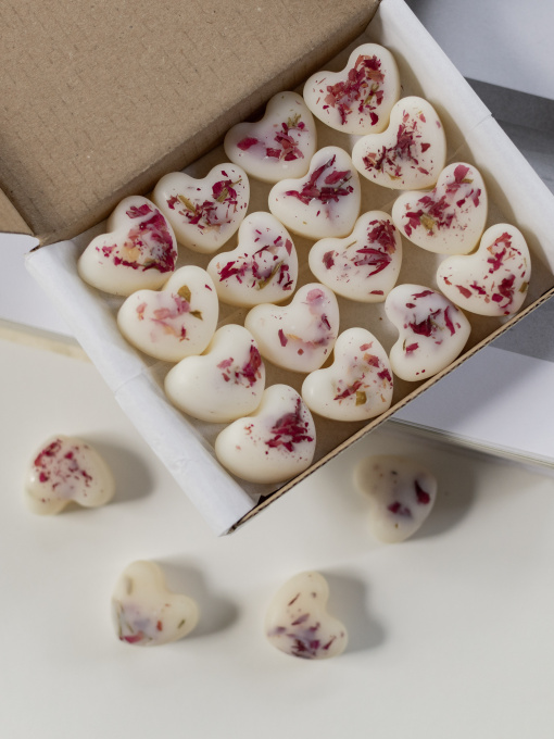 Набір ароматичних саше "Сердечки", аромат - Чорна малина-ваніль, з натурального оливкового воску, 16 шт. Candle Design модель 160.2009 Фото