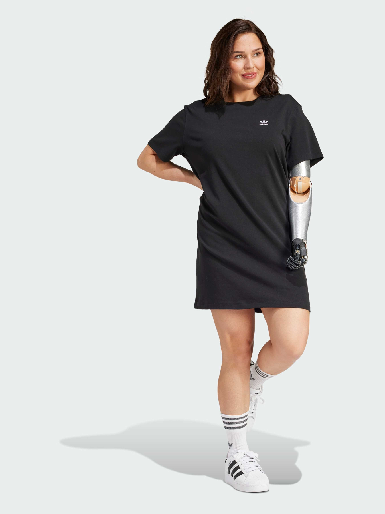 Платье-футболка Adidas Adicolor модель IU2404 Фото