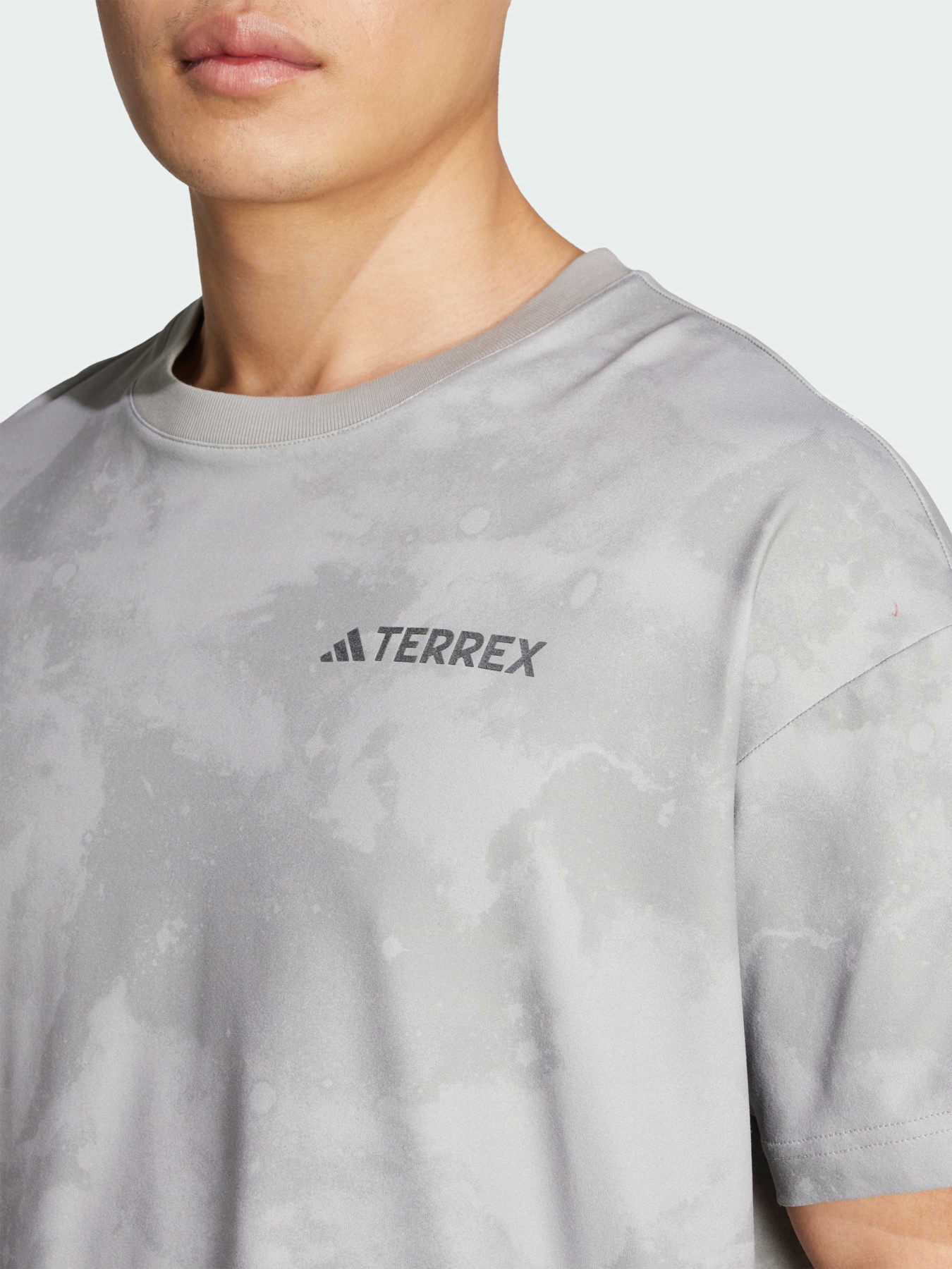 Спортивная футболка Adidas модель JD5958 Фото