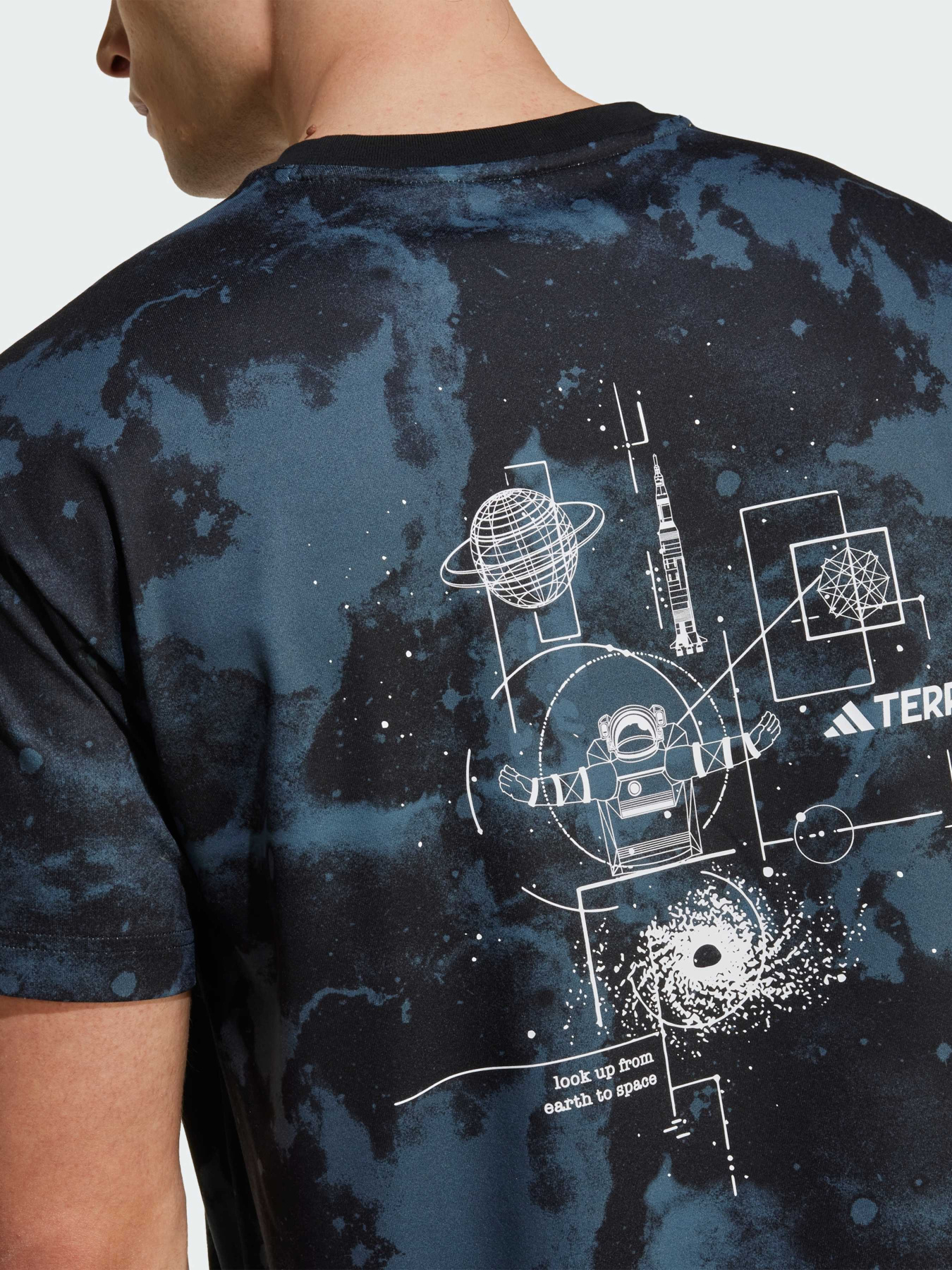 Спортивна футболка Adidas модель JD5959 Фото