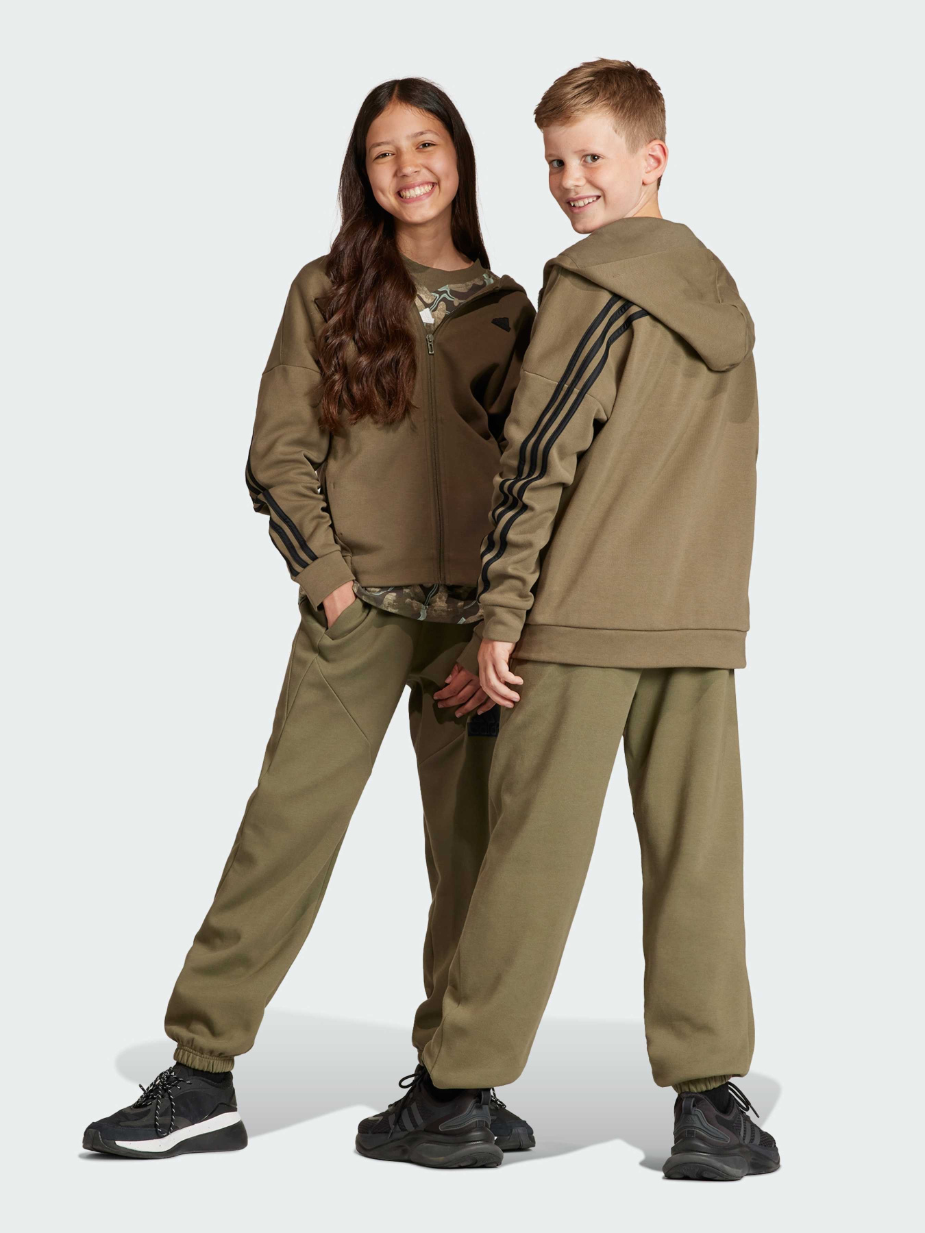 Джоггеры Adidas модель IM0081 Джоггеры Adidas модель IM0081 Фото