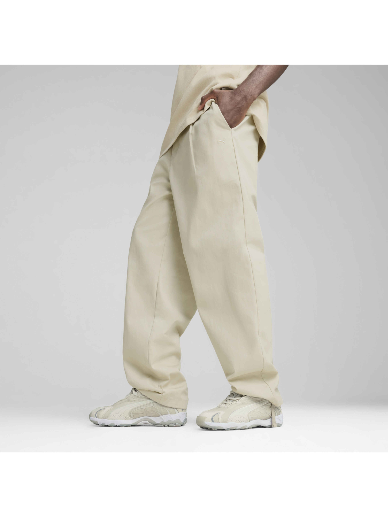 Штаны спортивные PUMA Mmq Chino модель 629347 Штаны спортивные PUMA Mmq Chino модель 629347 Фото