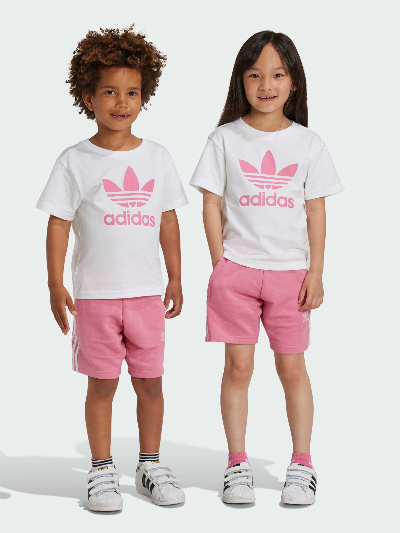 Повседневный костюм Adidas Adicolor модель JE1612 Фото