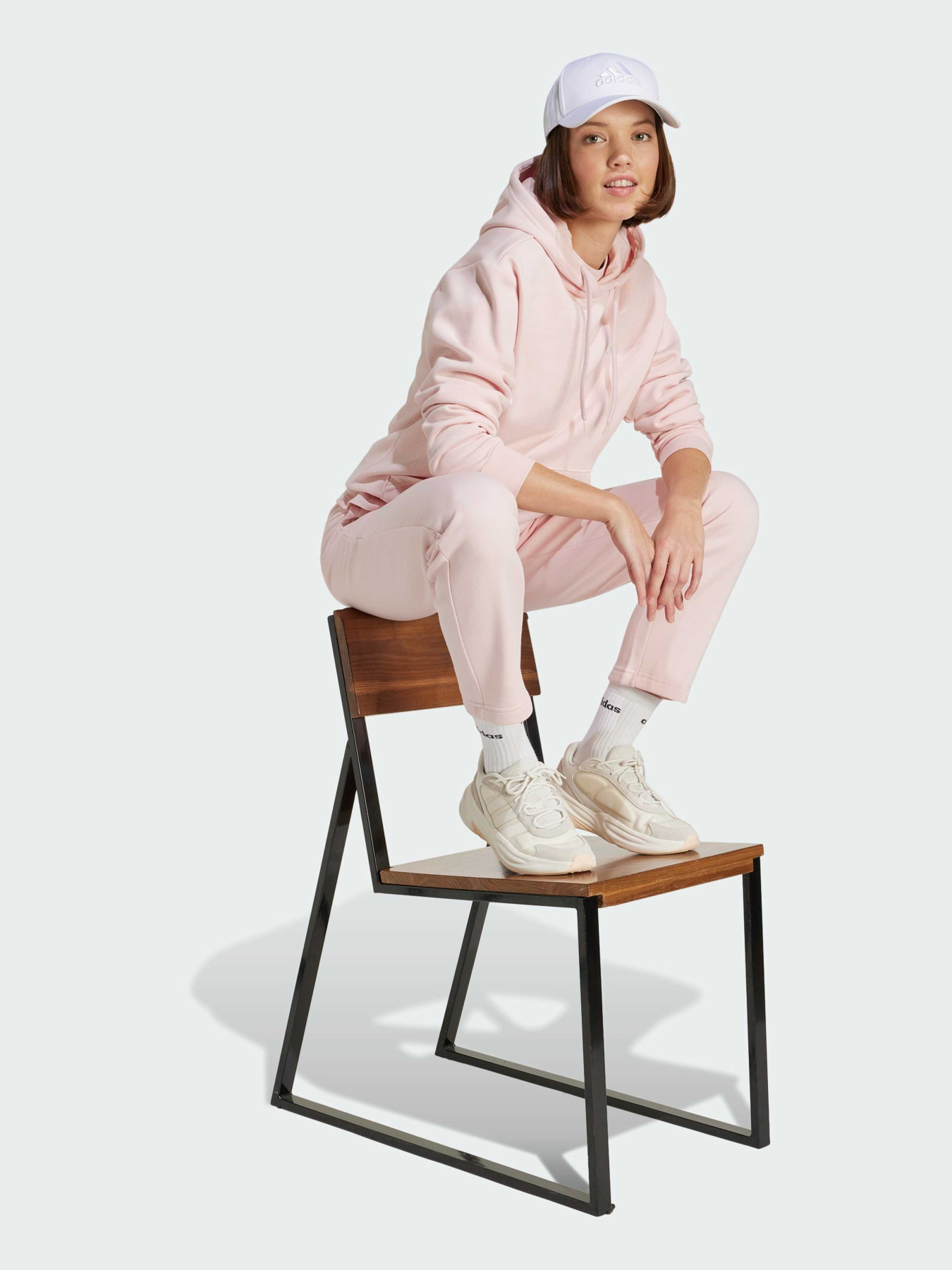 Худи Adidas модель IY1649 Фото