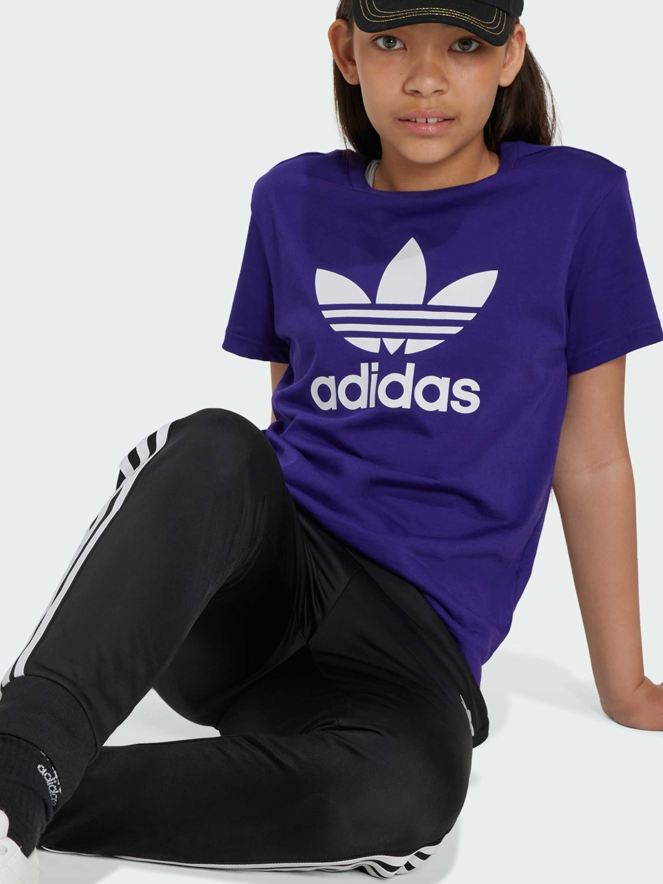 Футболка Adidas Adicolor модель IY7427 Фото