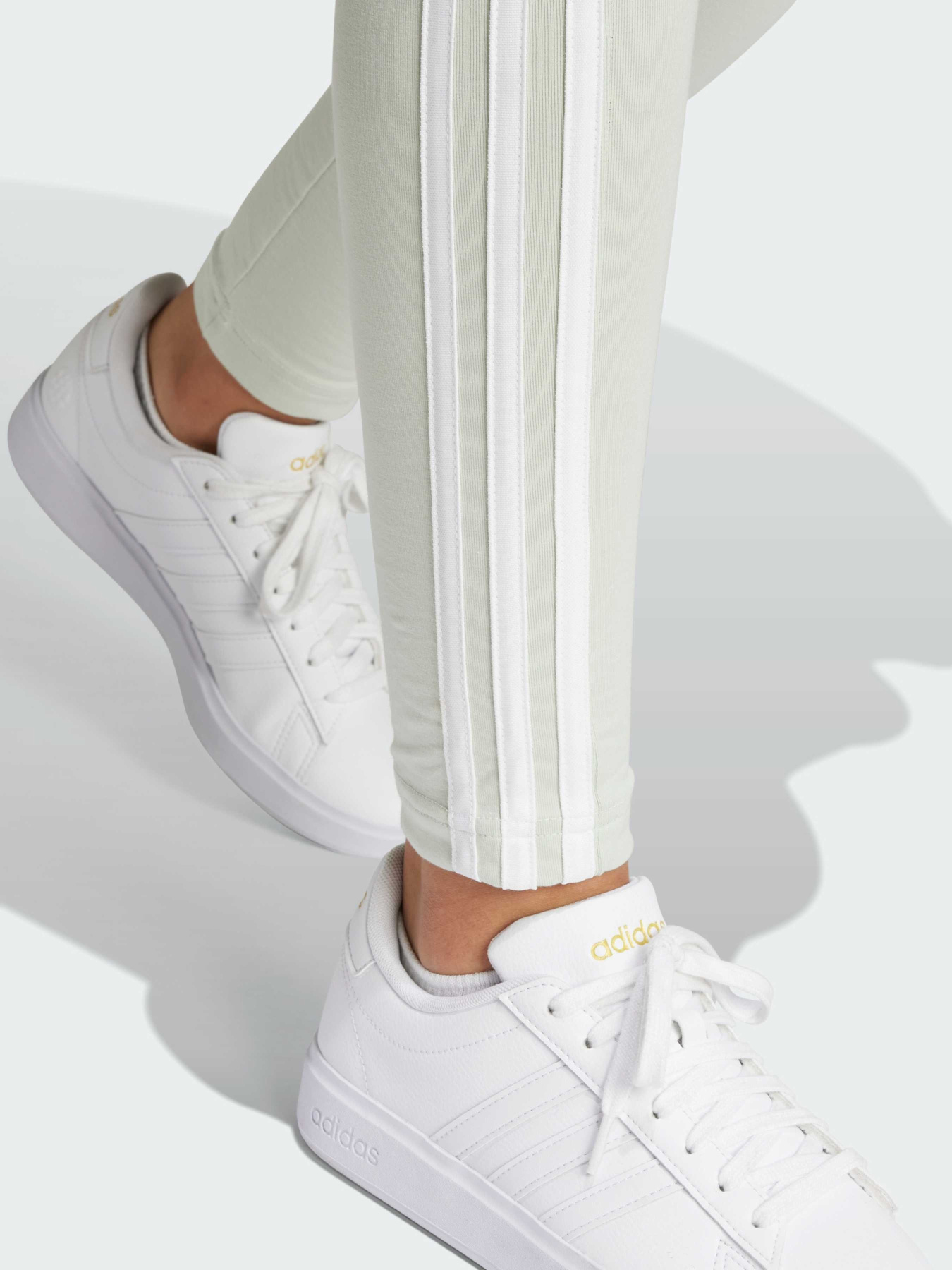 Легінси Adidas модель IY4191 Фото