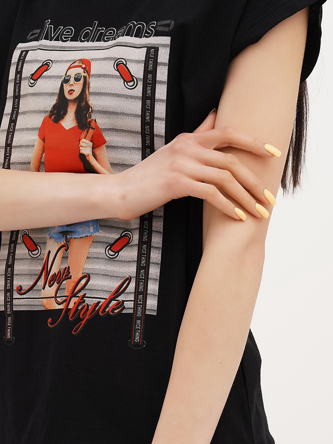 Футболка London Look модель 202-LL-10539_черный Футболка London Look модель 202-LL-10539_черный Фото