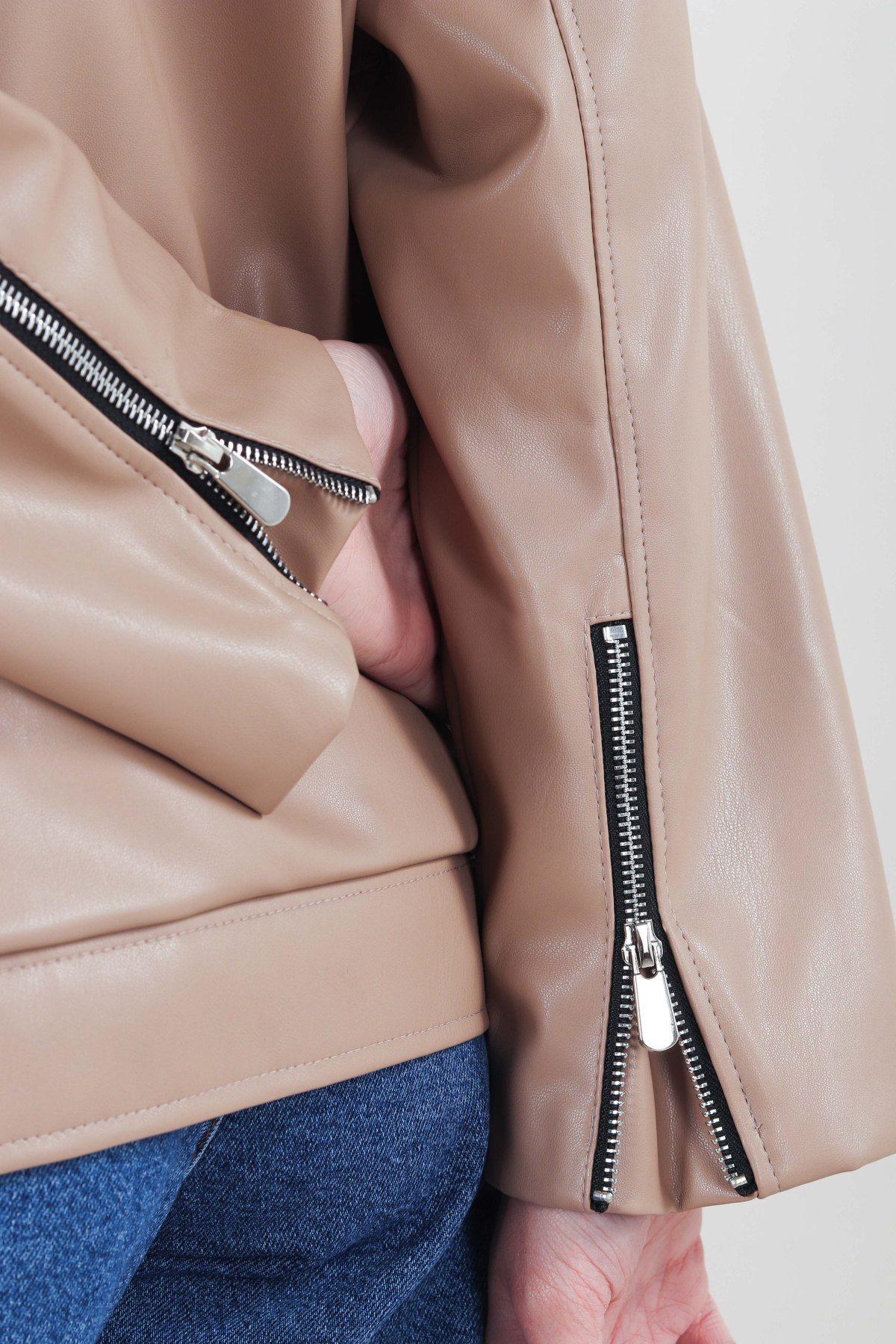 Шкіряна куртка Romashka модель 208016202081 Фото