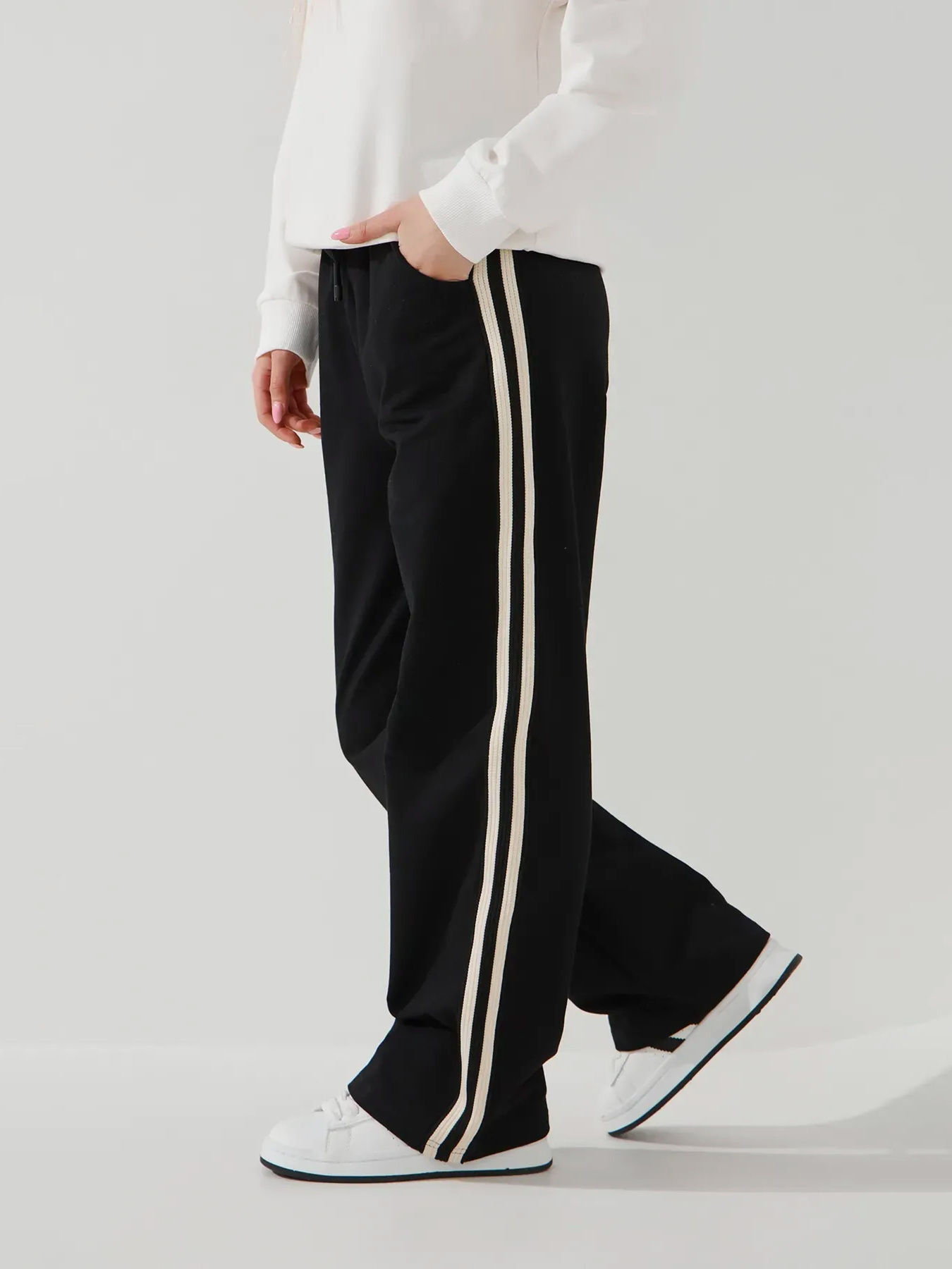 Спортивні штани Dinomin модель 2000991043121 Фото